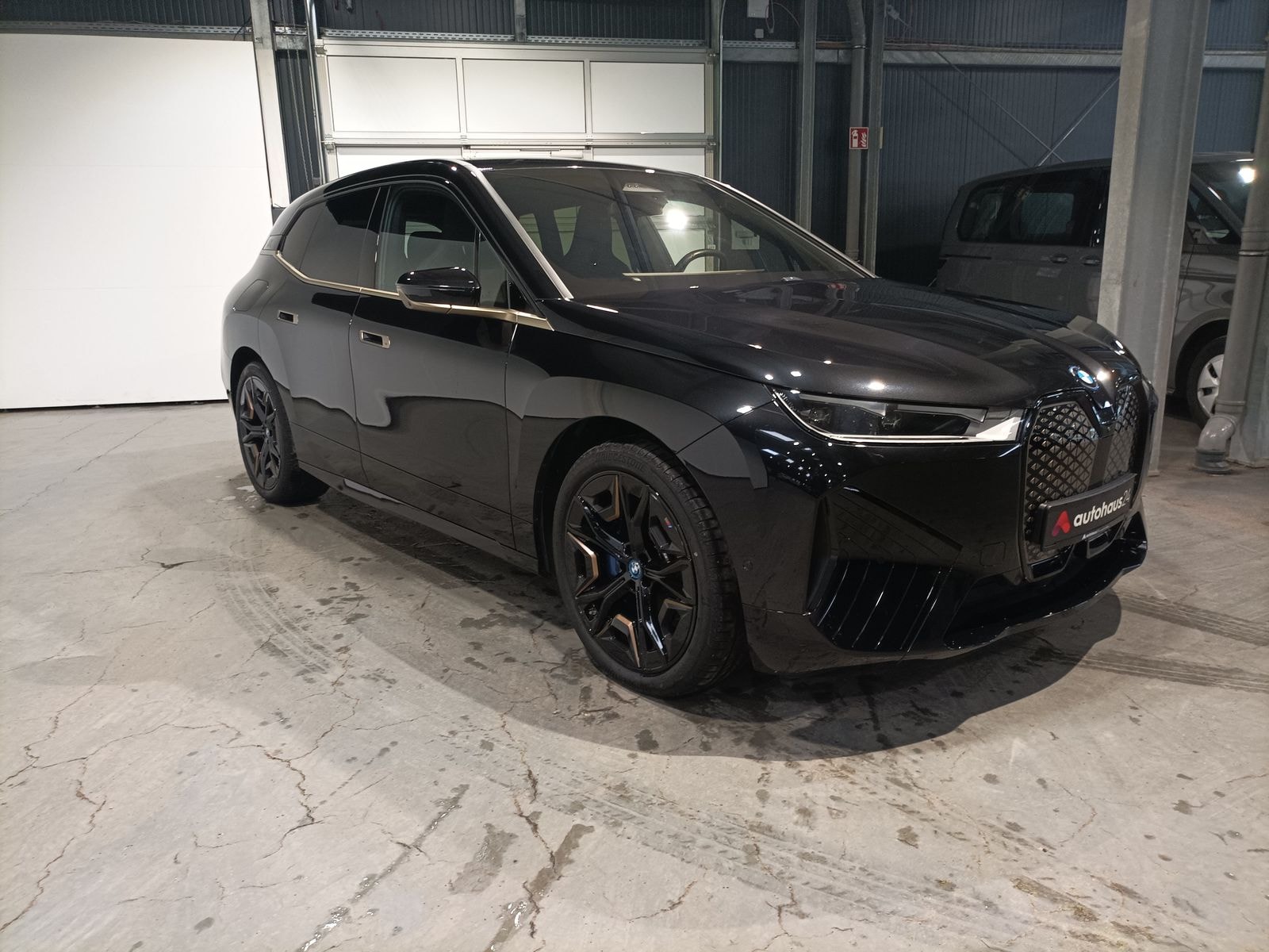 BMW iX SUV / Crossover / Geländewagen BMW iX xDrive40 Sports Utility Vehicle #1