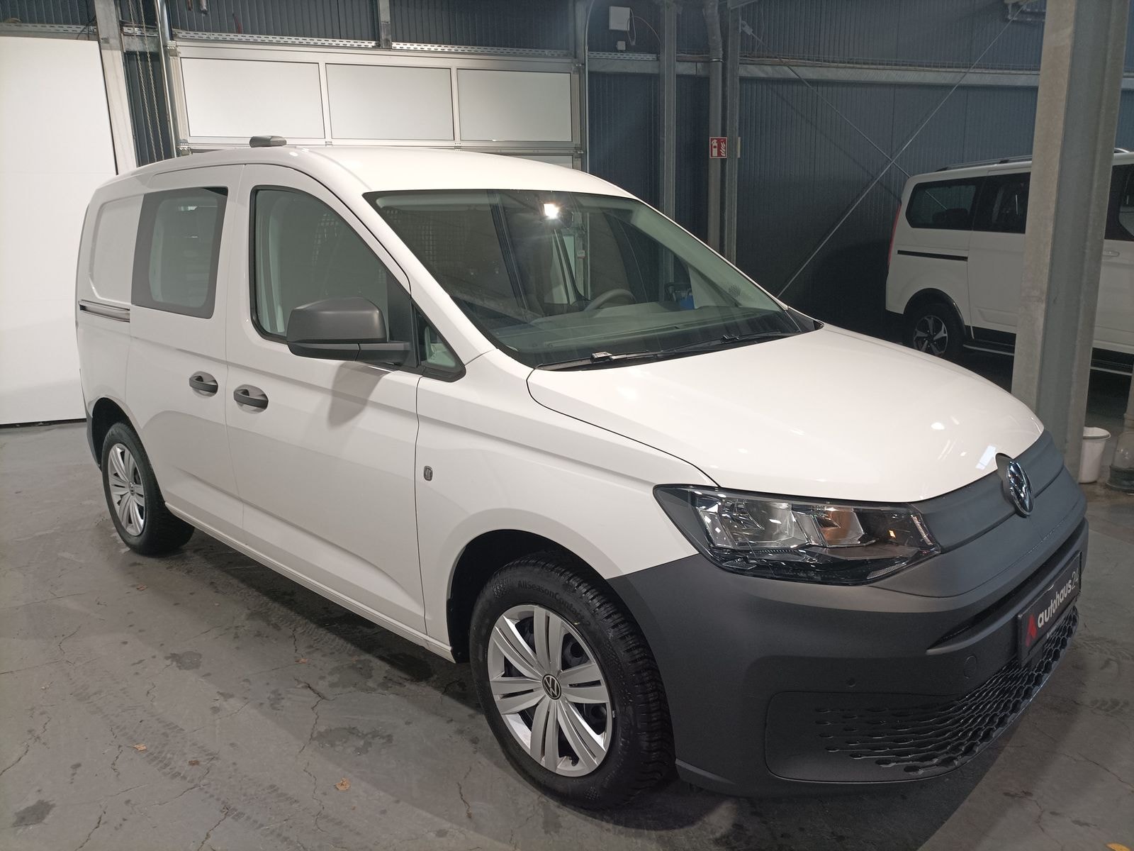 Volkswagen Caddy Transporter VOLKSWAGEN Caddy 1,5-l-TSI 84kW OPF Cargo Kasten-Lieferwagen #1