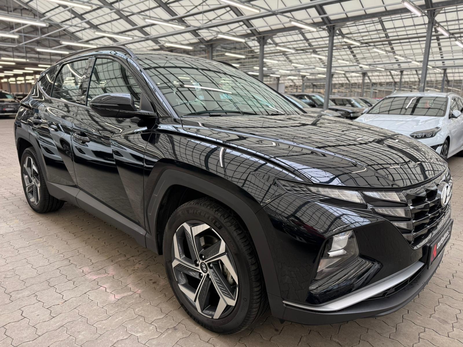 Hyundai Tucson SUV / Crossover / Geländewagen HYUNDAI Tucson 1.6 T-GDI Plug-in Hybrid 4WD Auto Sports Utility Vehicle #1