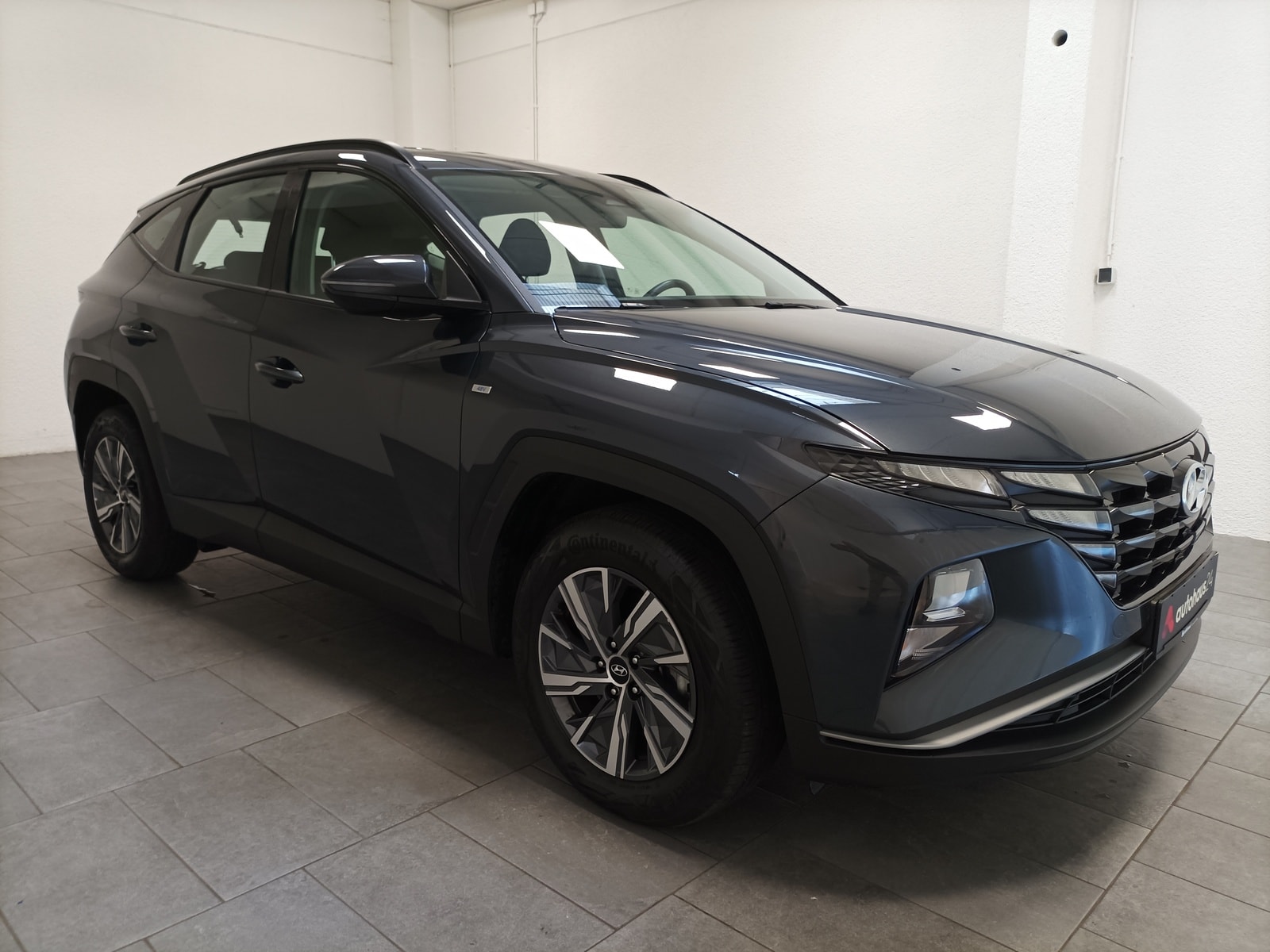 Hyundai Tucson SUV / Crossover / Geländewagen HYUNDAI Tucson 1.6 T-GDI 48V Select DCT Sports Utility Vehicle #1