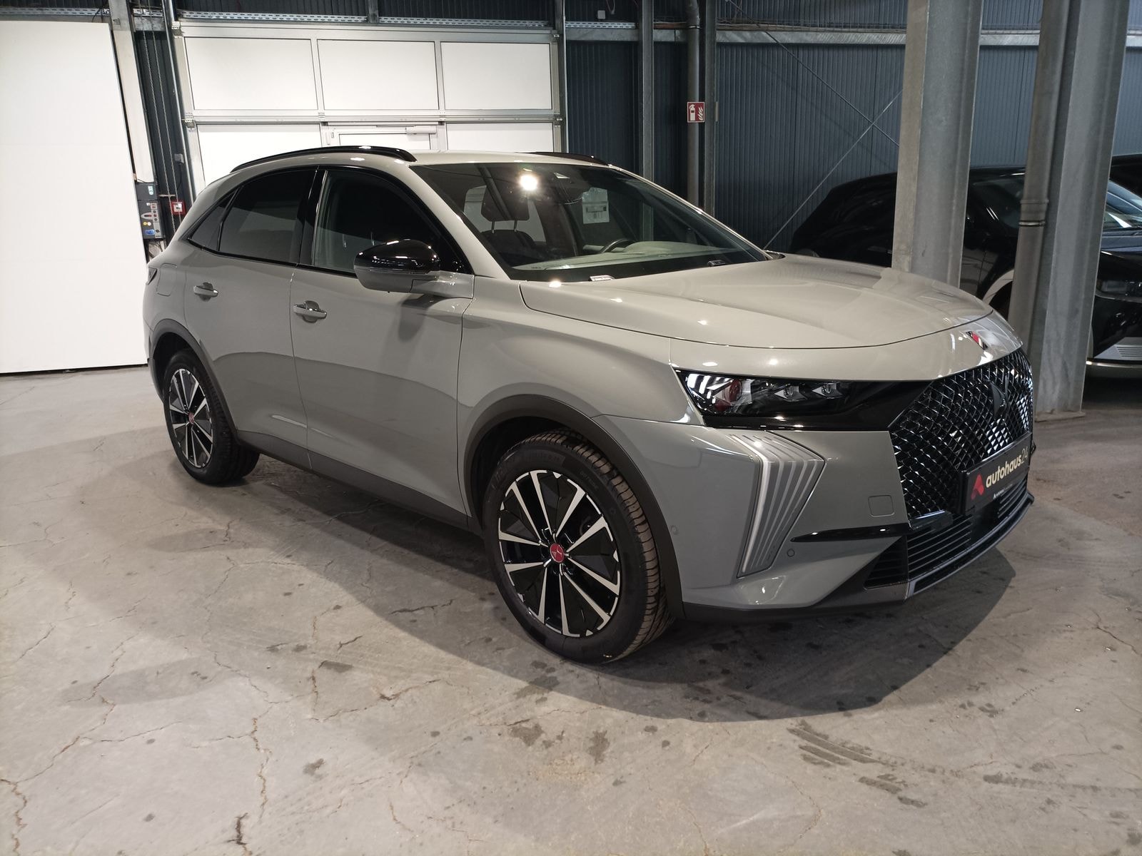 DS Automobiles DS 7 SUV / Crossover / Geländewagen DS DS 7 BlueHDi 130 Performance Line+ Automatik Sports Utility Vehicle #1