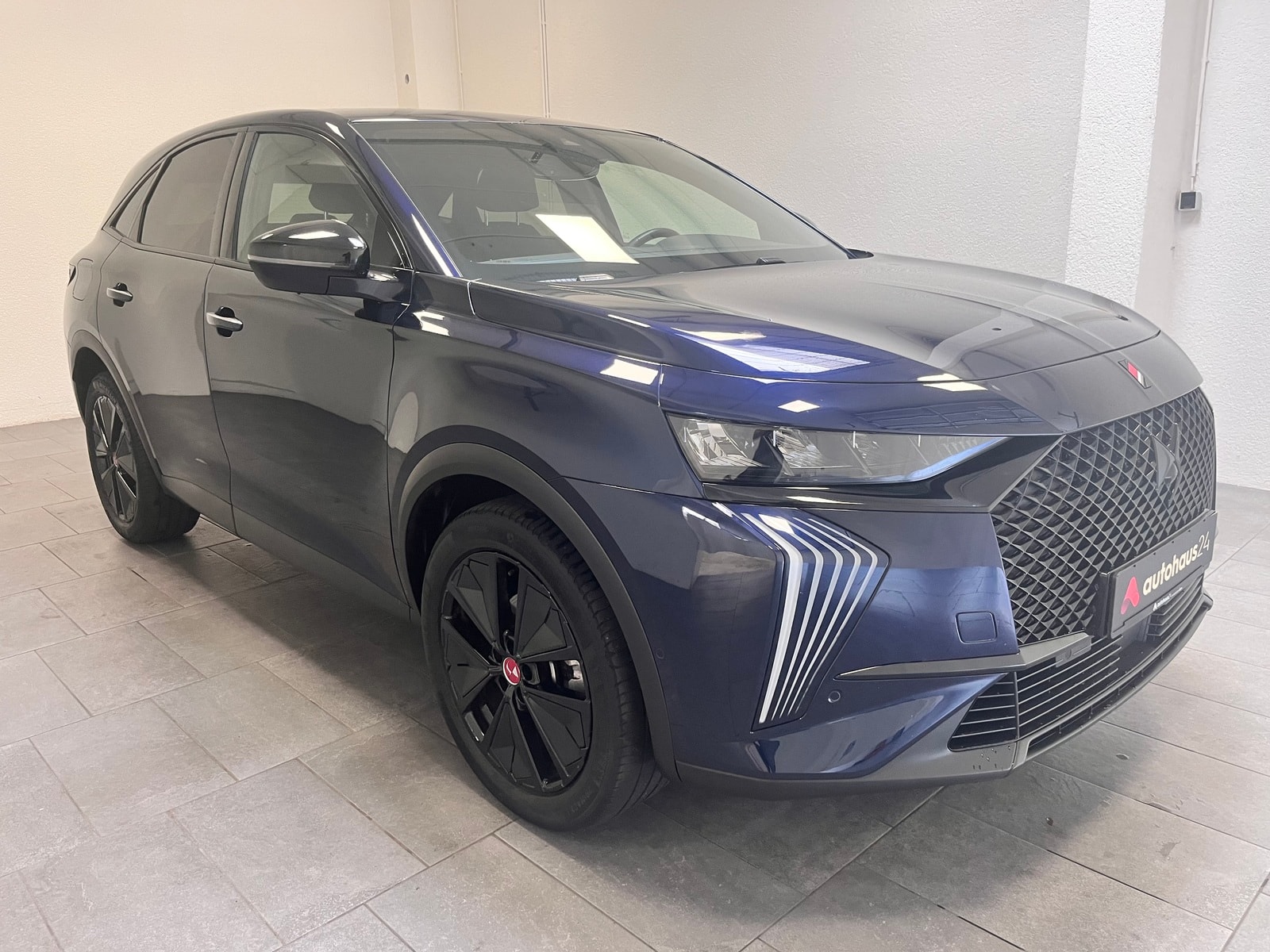 DS Automobiles DS 7 SUV / Crossover / Geländewagen DS DS 7 BlueHDi 130 Performance Line Automatik Sports Utility Vehicle #1