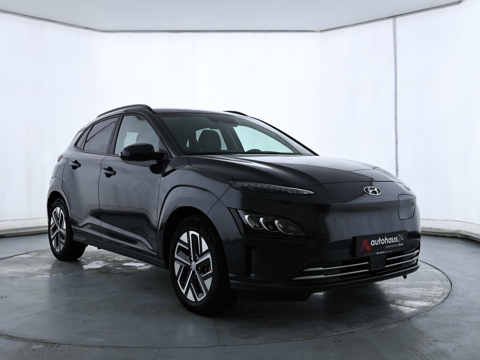 Hyundai Kona SUV / Crossover / Geländewagen HYUNDAI Kona ELEKTRO 100kW Advantage-Paket Sports Utility Vehicle #1