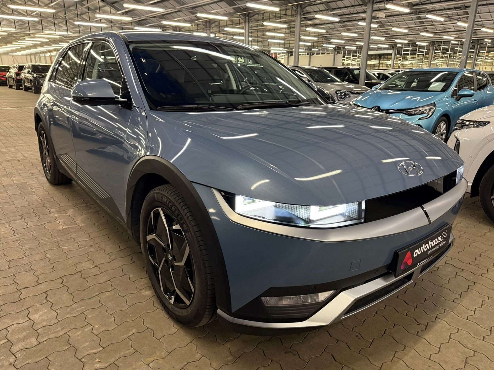 Hyundai IONIQ 5 Limousine HYUNDAI IONIQ 5 77,4 kWh Heckantrieb Sports Utility Vehicle #1