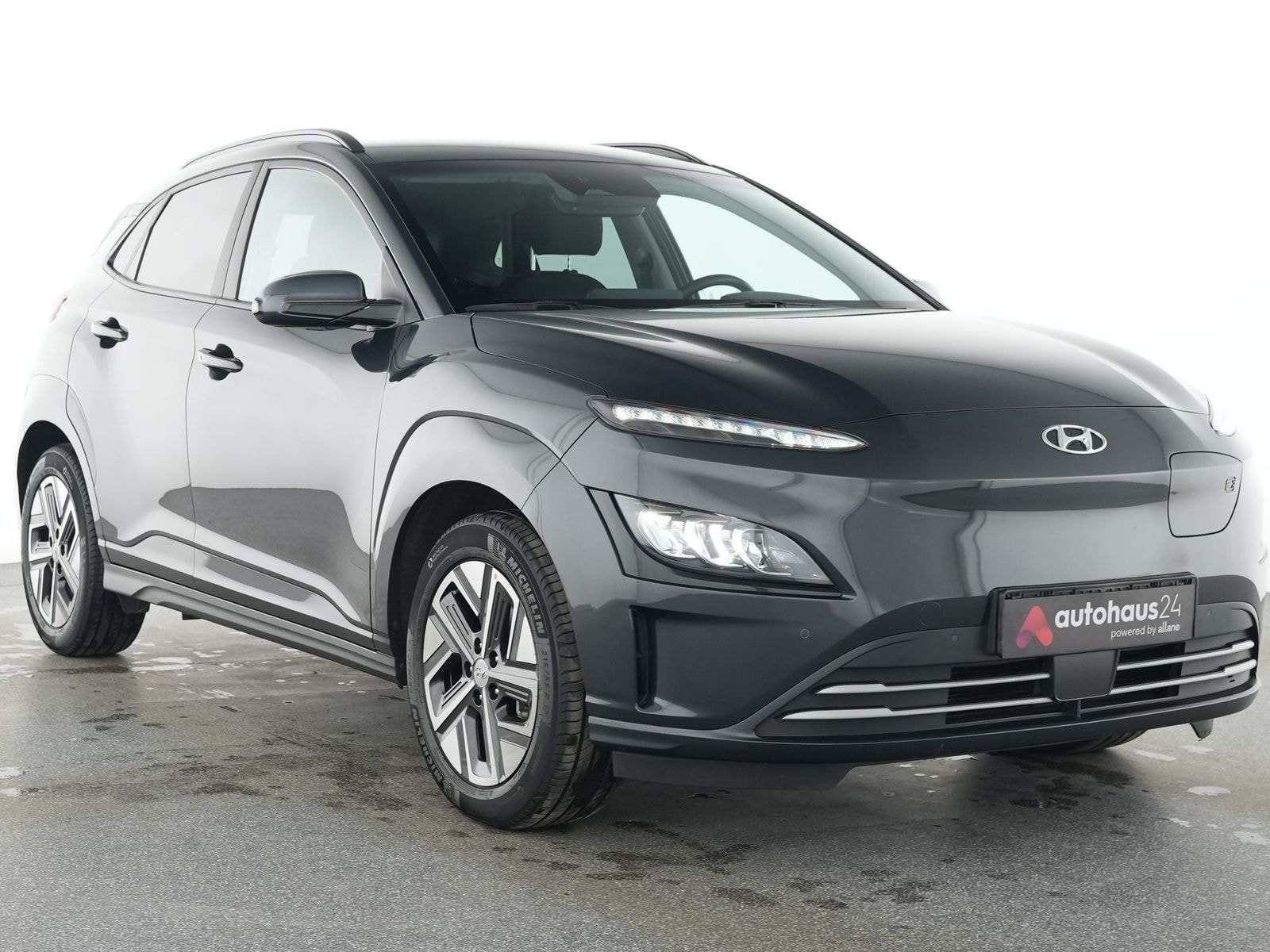 Hyundai Kona SUV / Crossover / Geländewagen HYUNDAI Kona ELEKTRO 100kW Advantage-Paket Sports Utility Vehicle #1