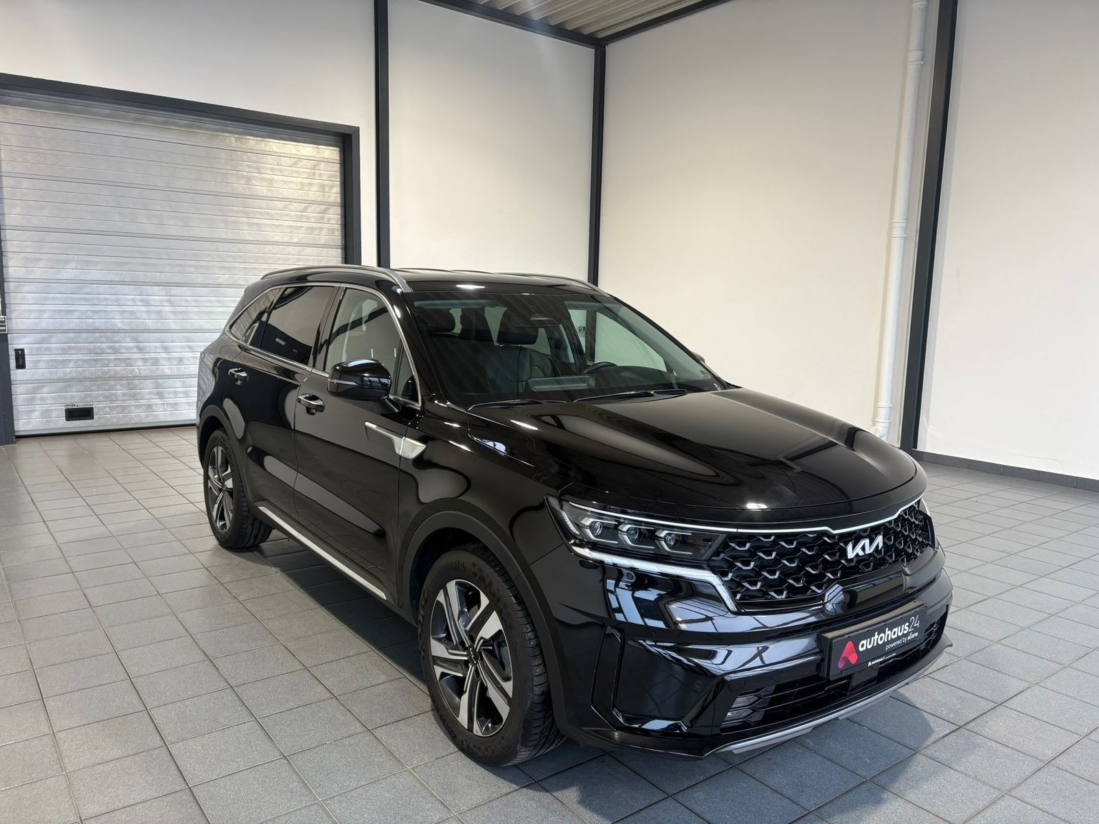 Kia Sorento SUV / Crossover / Geländewagen KIA Sorento 1.6 T-GDI Hybrid AWD Spirit Drive Auto Sports Utility Vehicle #1