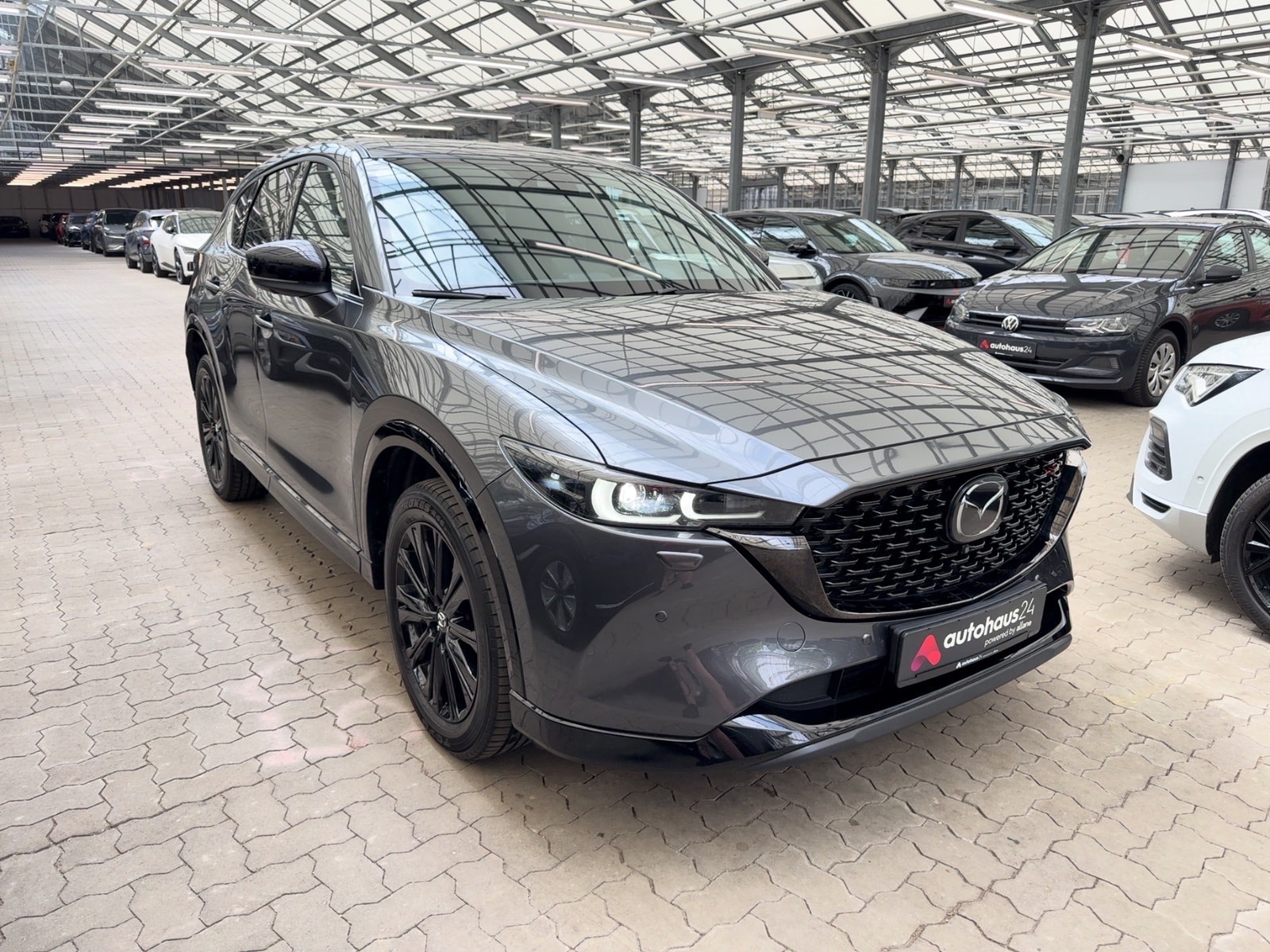 Mazda CX-5 SUV / Crossover / Geländewagen MAZDA CX-5 2.2 SKYACTIV-D 184 HOMURA AWD AT Sports Utility Vehicle #1