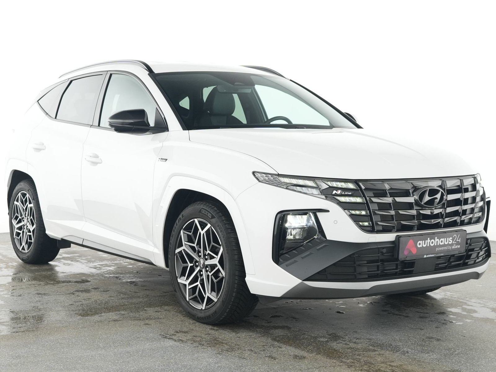 Hyundai Tucson SUV / Crossover / Geländewagen HYUNDAI Tucson 1.6 T-GDI 132kW 48V N Line DCT 4WD Sports Utility Vehicle #1