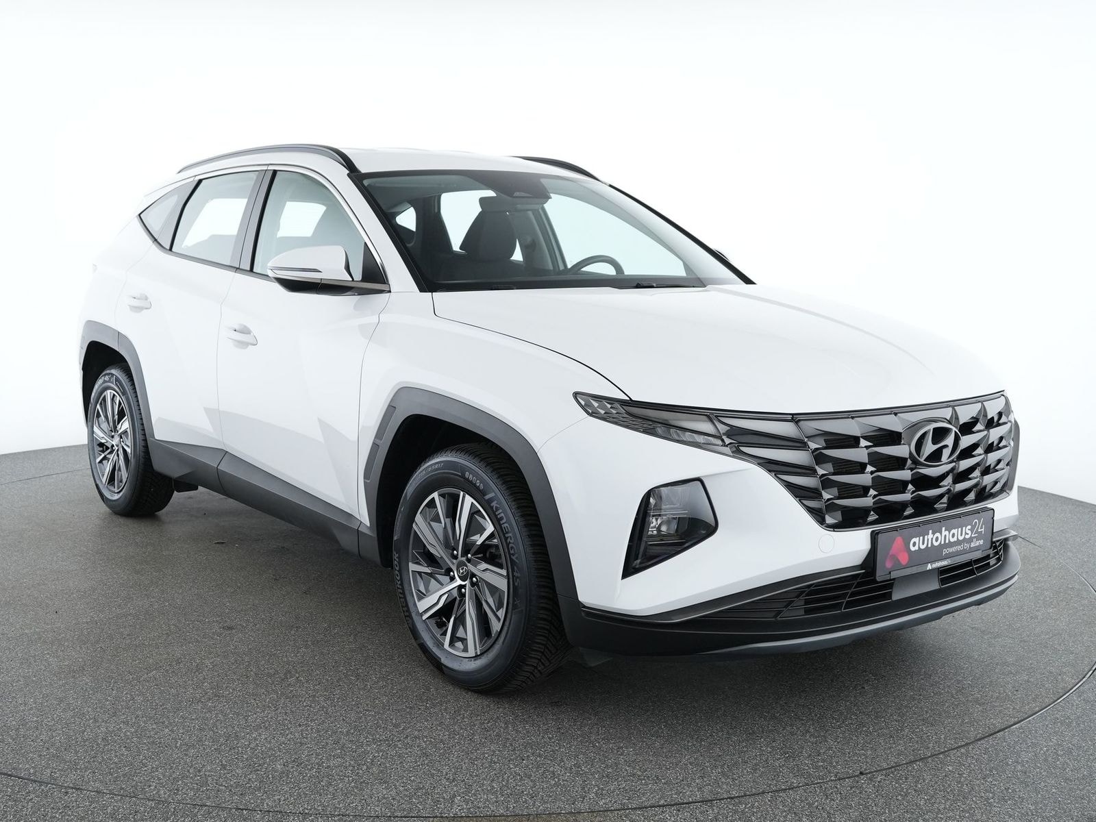 Hyundai Tucson SUV / Crossover / Geländewagen HYUNDAI Tucson 1.6 T-GDI Select Sports Utility Vehicle #1