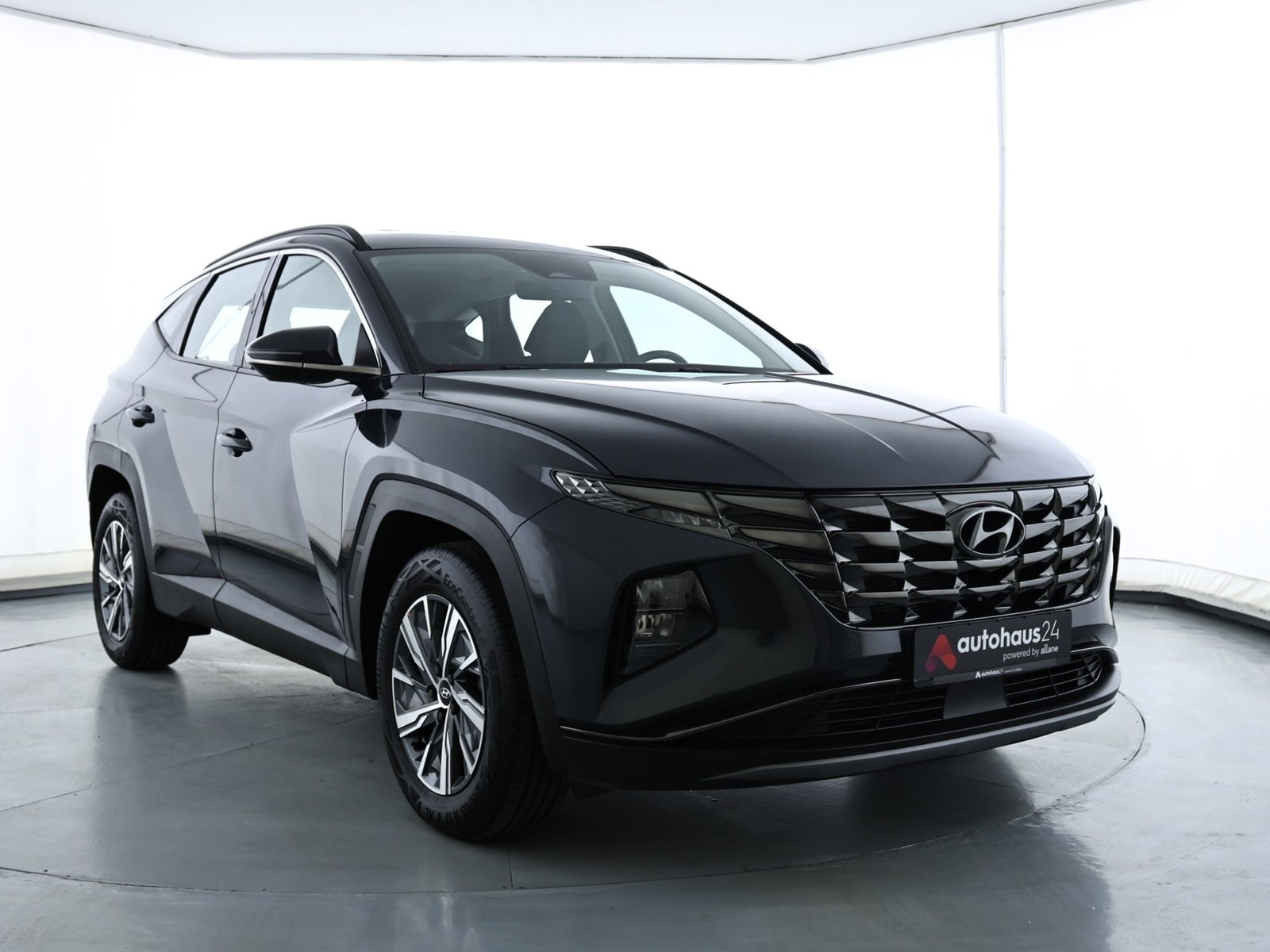 Hyundai Tucson SUV / Crossover / Geländewagen HYUNDAI Tucson 1.6 T-GDI Select Sports Utility Vehicle #1