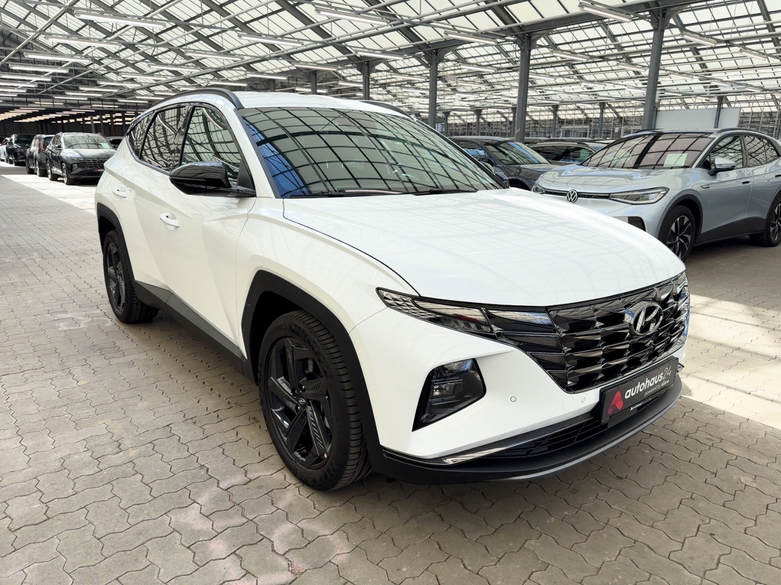 Hyundai Tucson SUV / Crossover / Geländewagen HYUNDAI Tucson 1.6 T-GDI Advantage Sports Utility Vehicle #1