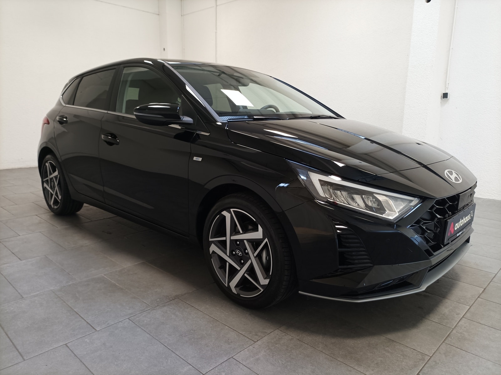 Hyundai i20 Limousine HYUNDAI i20 1.0 T-GDI 88kW Hybrid DCT Prime Schräghecklimousine #1