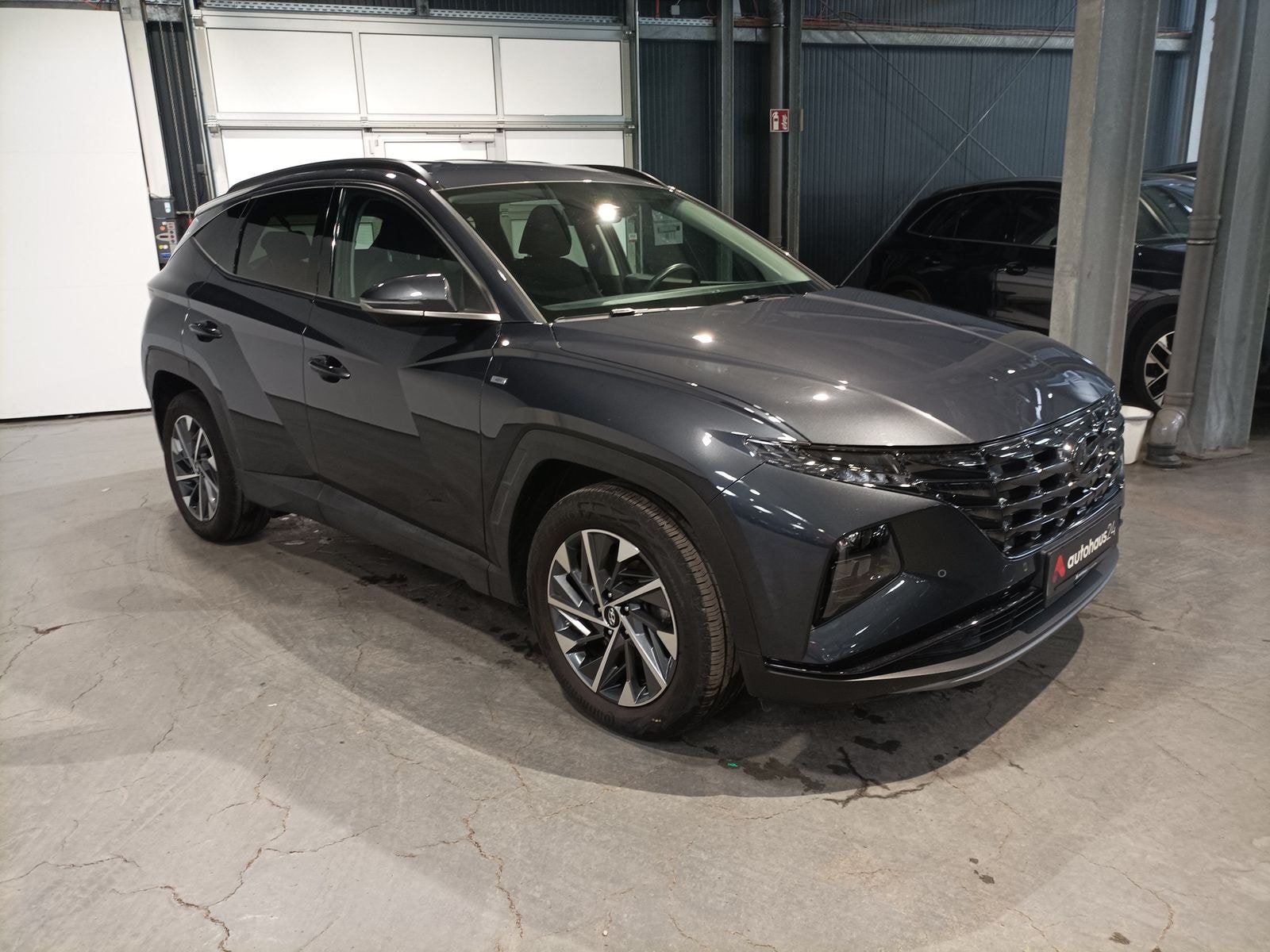 Hyundai Tucson SUV / Crossover / Geländewagen HYUNDAI Tucson 1.6 T-GDI 48V Trend DCT Sports Utility Vehicle #1