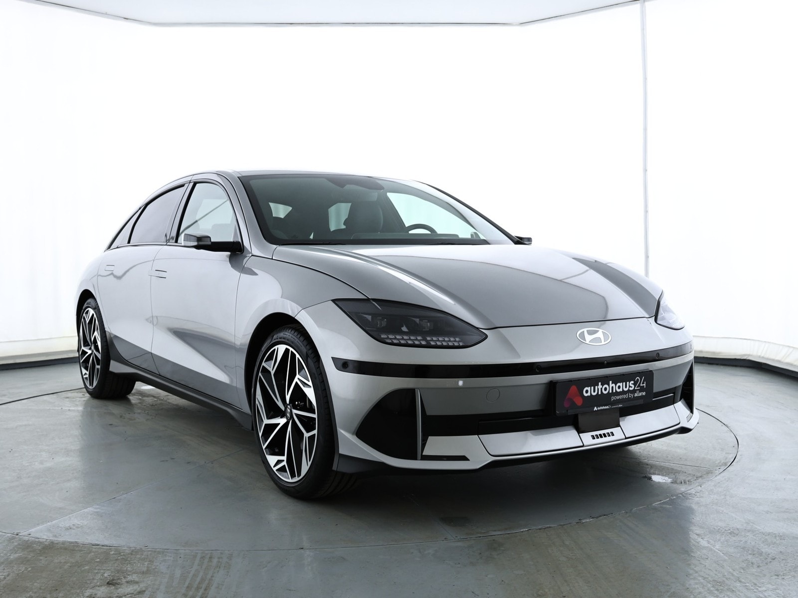 Hyundai IONIQ 6 Limousine HYUNDAI IONIQ 6 77,4kWh 168kW Dynamiq Limousine #1