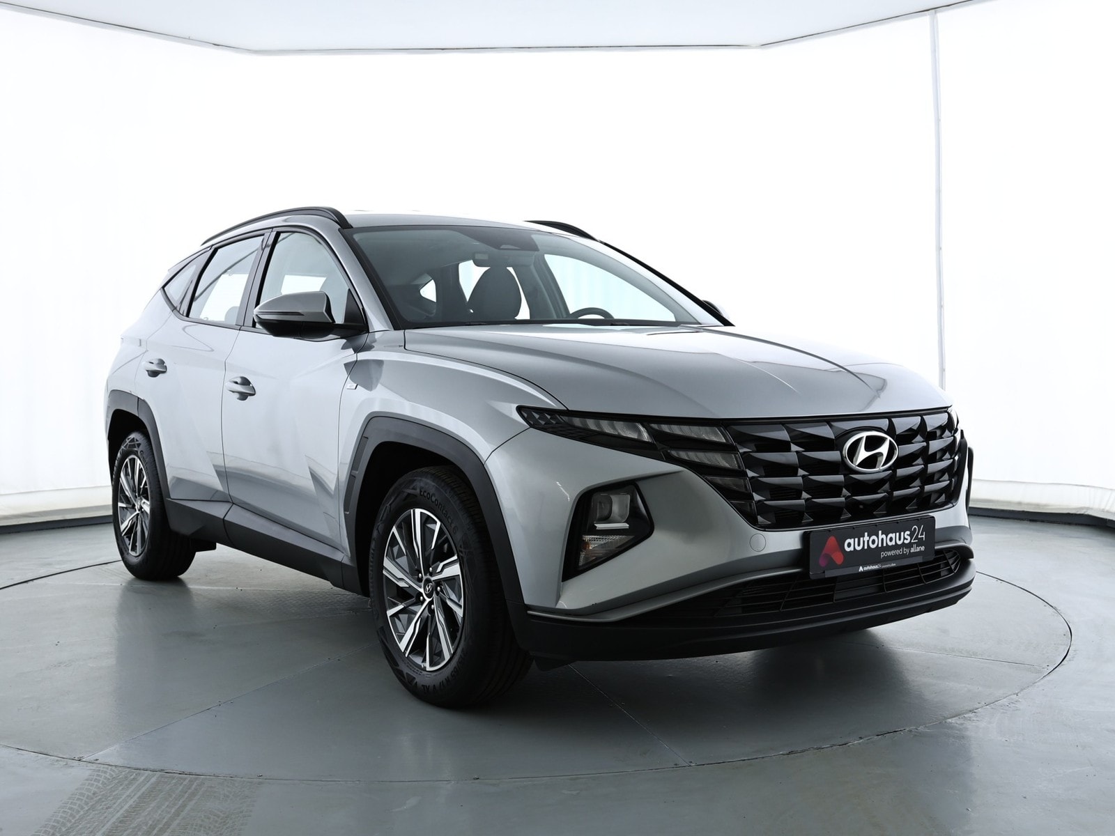 Hyundai Tucson SUV / Crossover / Geländewagen HYUNDAI Tucson 1.6 T-GDI 48V Select DCT Sports Utility Vehicle #1