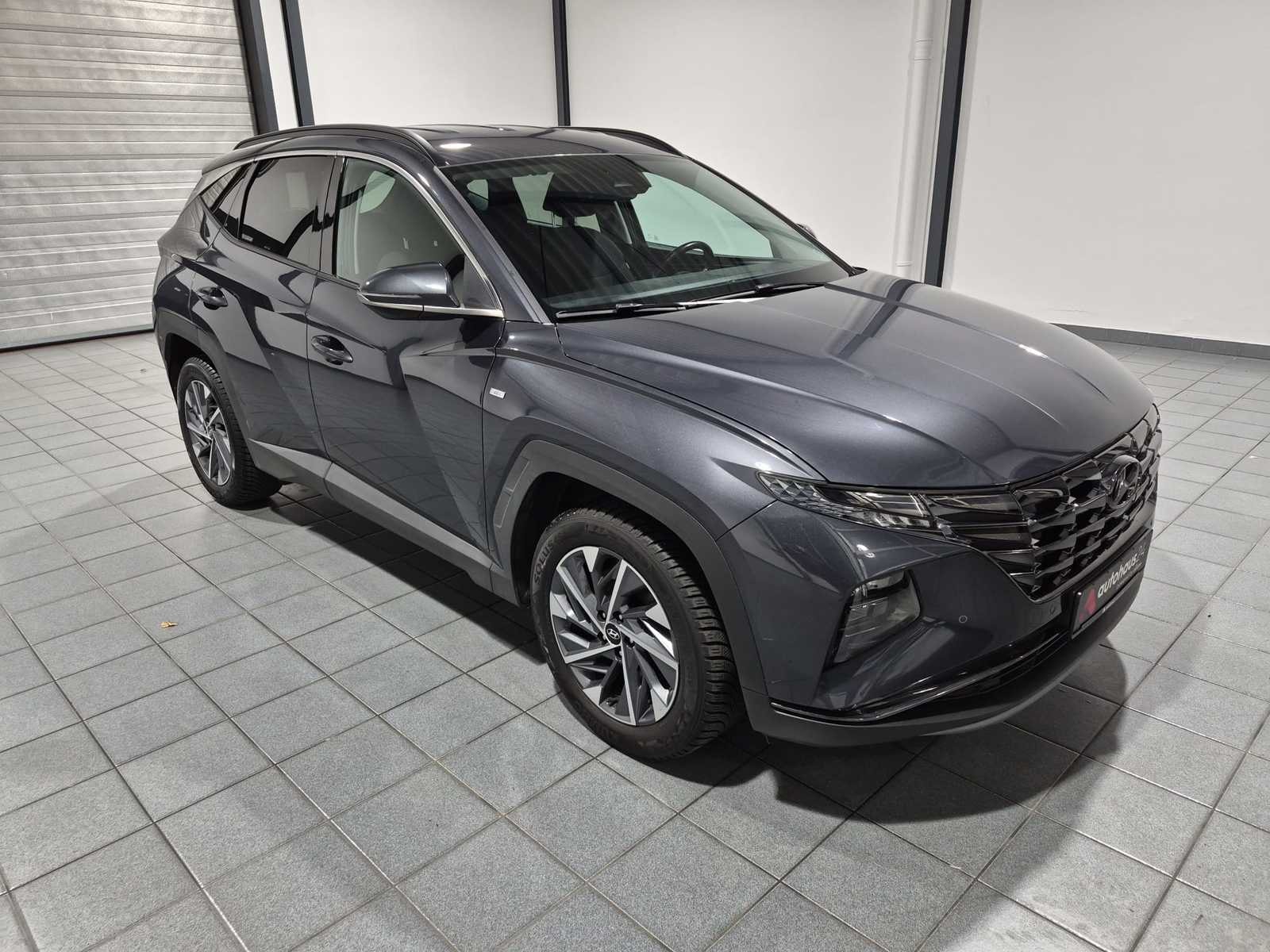 Hyundai Tucson SUV / Crossover / Geländewagen HYUNDAI Tucson 1.6 T-GDI 48V Trend DCT Sports Utility Vehicle #1