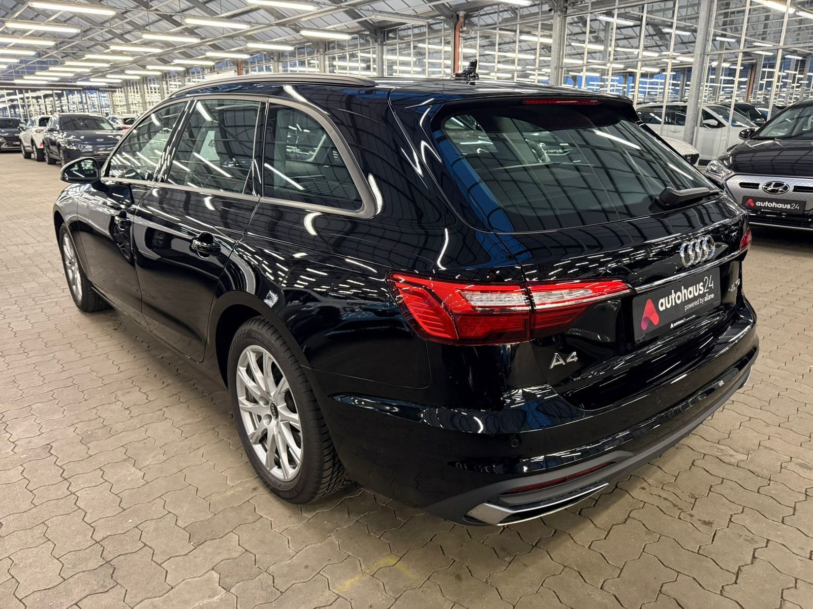 Audi A4 Kombi A4 40 2.0 TDI Avant basis (EURO 6e) #4