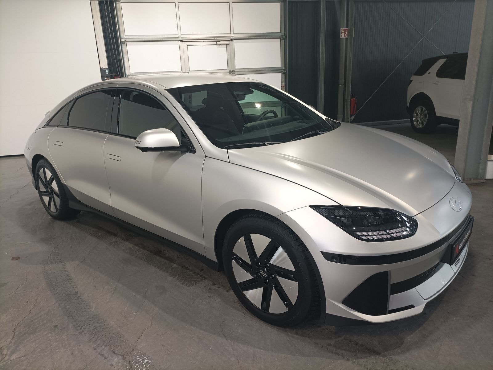 Hyundai IONIQ 6 Limousine HYUNDAI IONIQ 6 53kWh 111kW Limousine #1