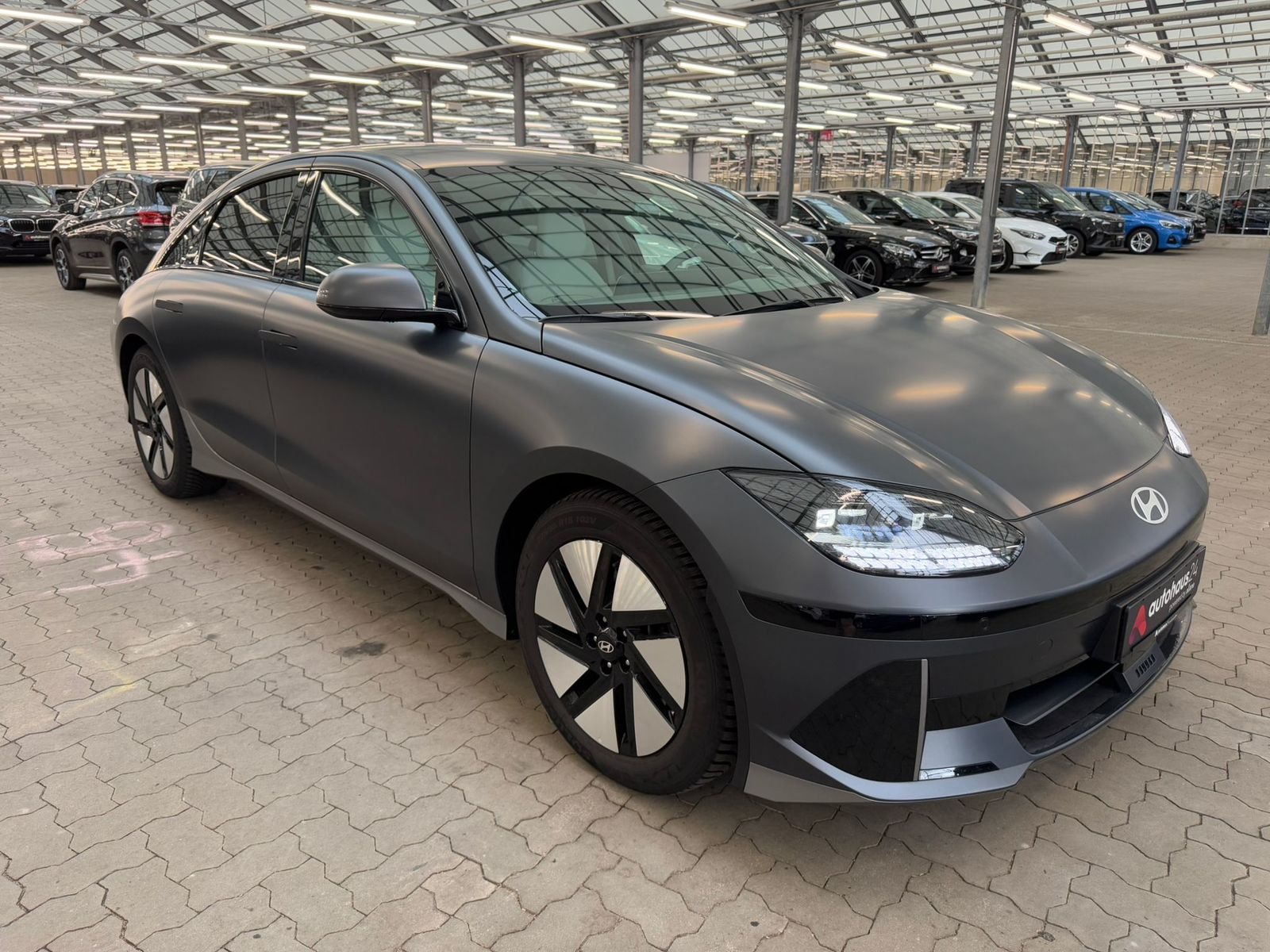 Hyundai IONIQ 6 Limousine HYUNDAI IONIQ 6 77,4kWh 168kW Dynamiq Limousine #1