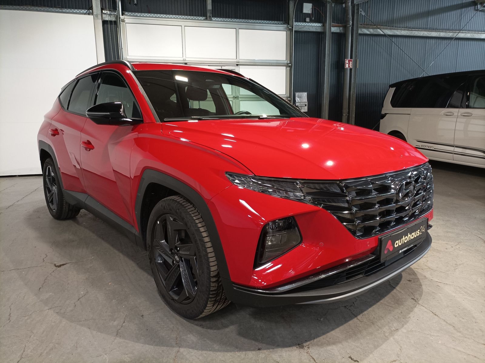 Hyundai Tucson SUV / Crossover / Geländewagen HYUNDAI Tucson 1.6 T-GDI Advantage Sports Utility Vehicle #1