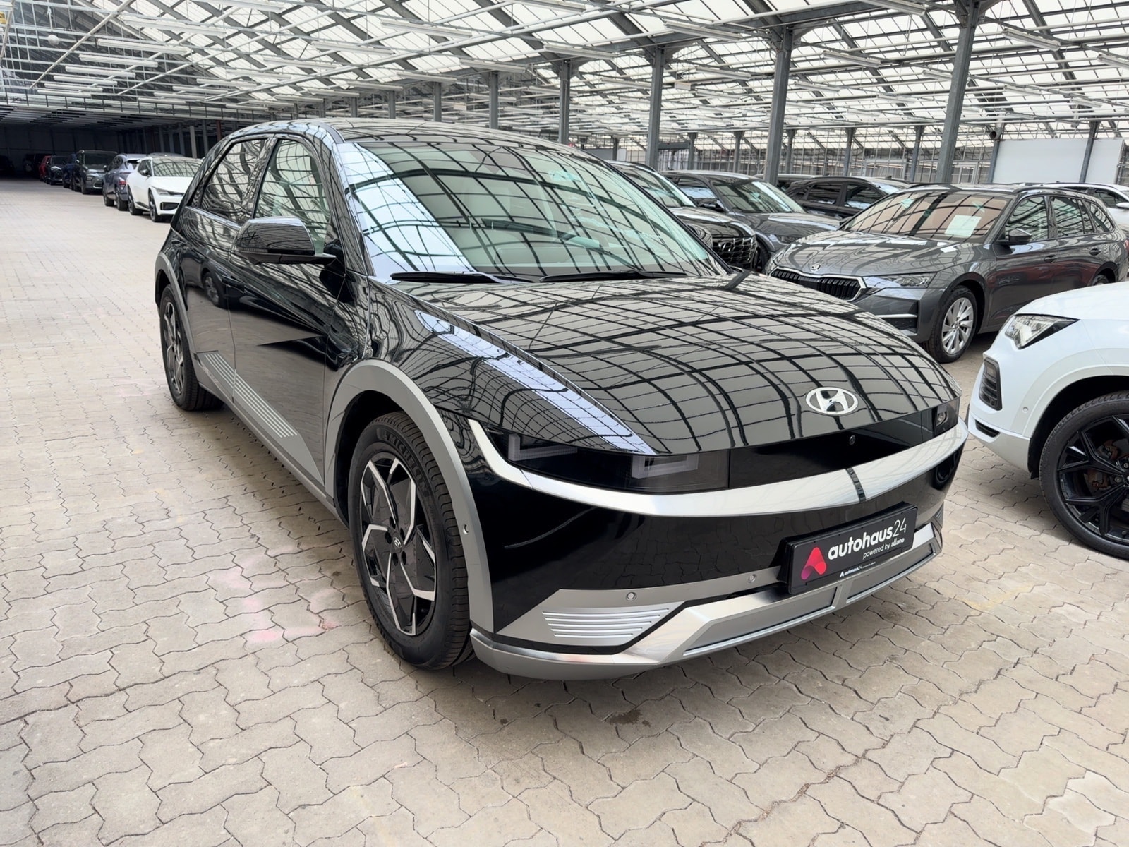 Hyundai IONIQ 5 Limousine HYUNDAI IONIQ 5 77,4 kWh Heckantrieb Sports Utility Vehicle #1