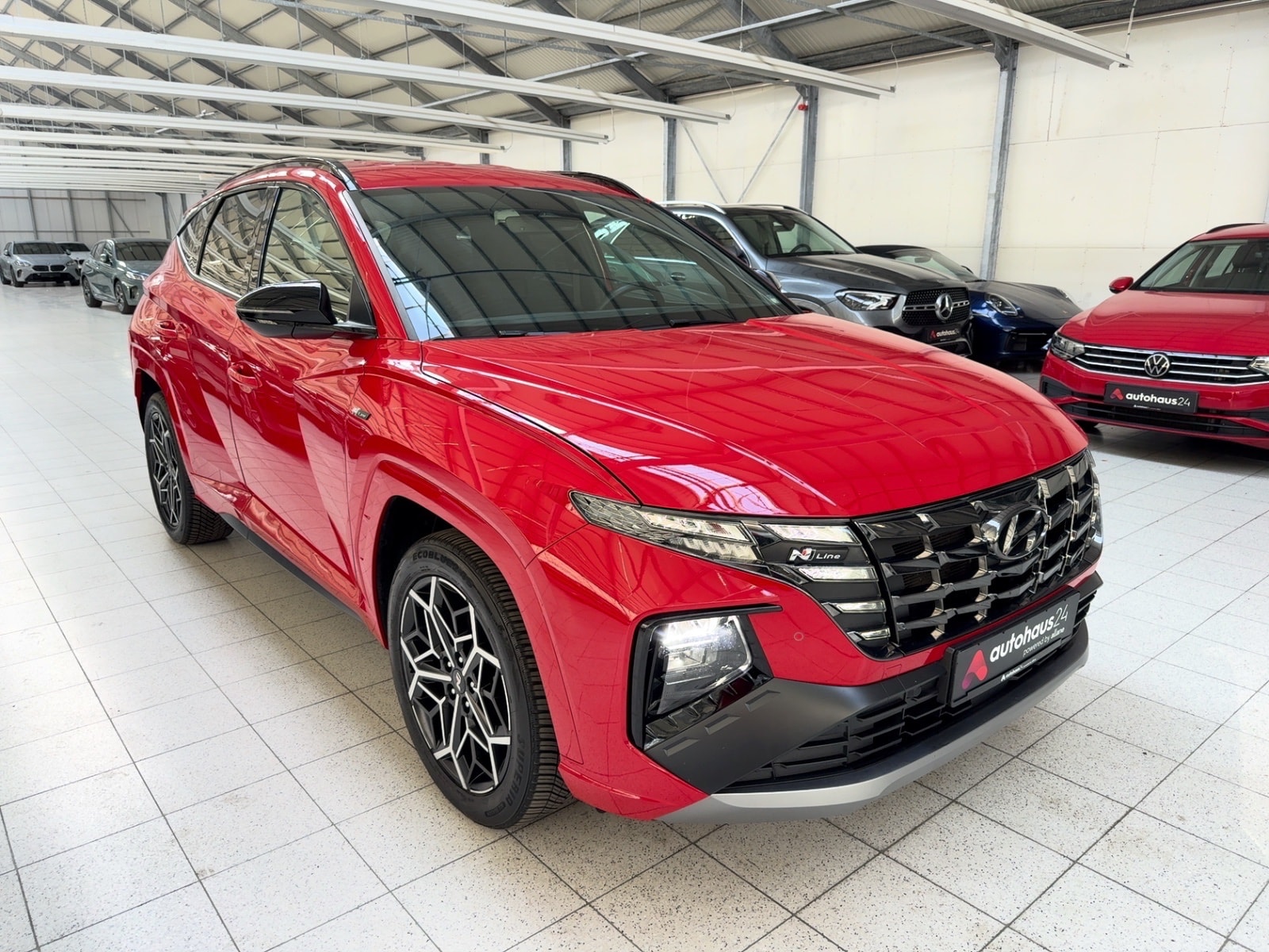 Hyundai Tucson SUV / Crossover / Geländewagen HYUNDAI Tucson 1.6 T-GDI 169kW Hybrid N Line Auto Sports Utility Vehicle #1