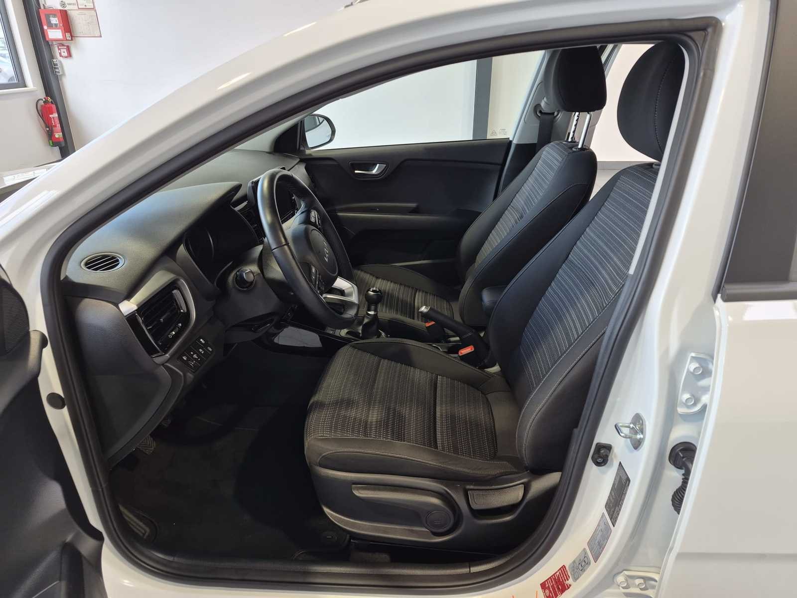 Kia Stonic SUV Stonic 1.2 Vision (EURO 6d) #8