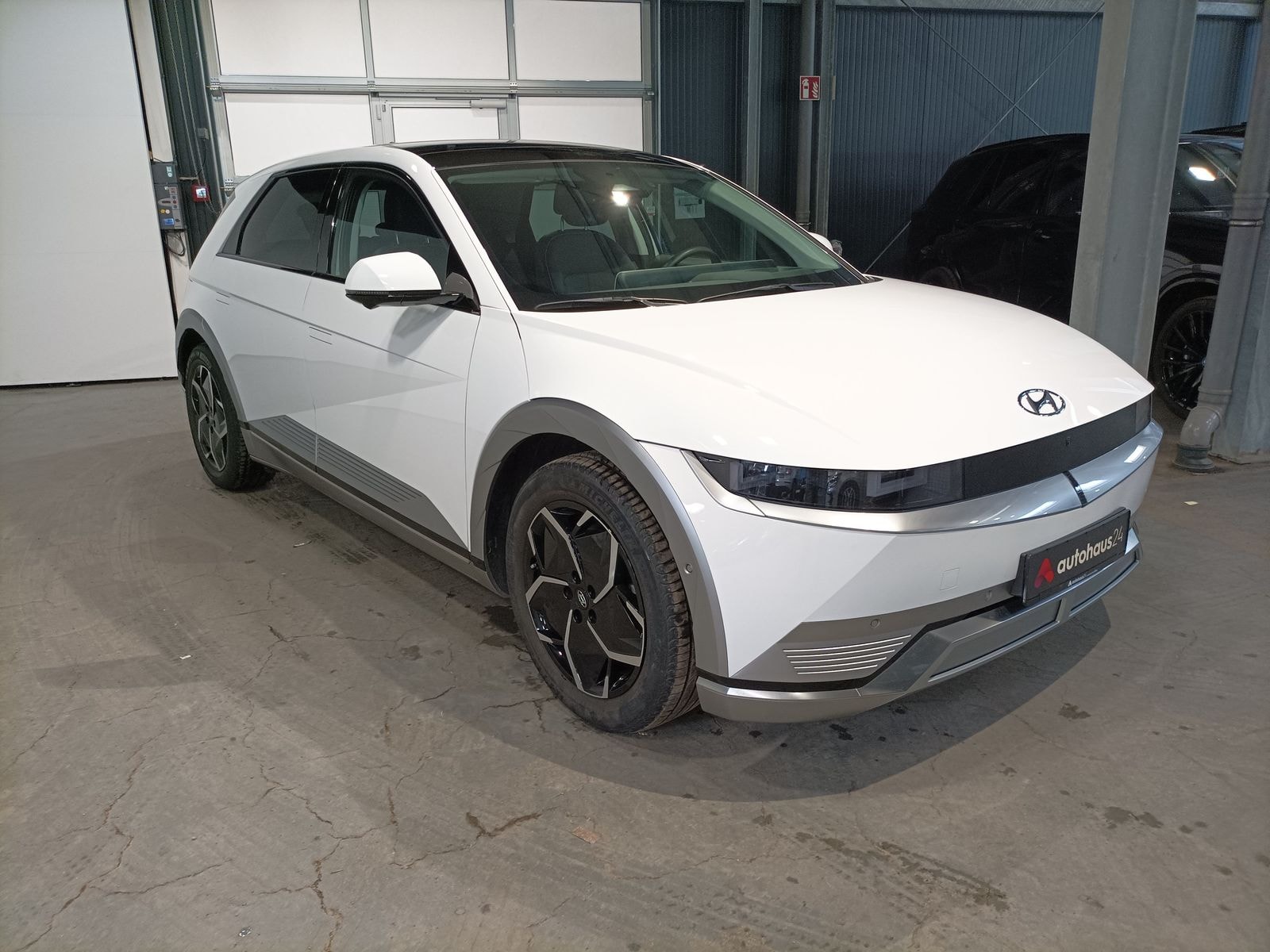 Hyundai IONIQ 5 Limousine HYUNDAI IONIQ 5 77,4 kWh Heckantrieb Sports Utility Vehicle #1