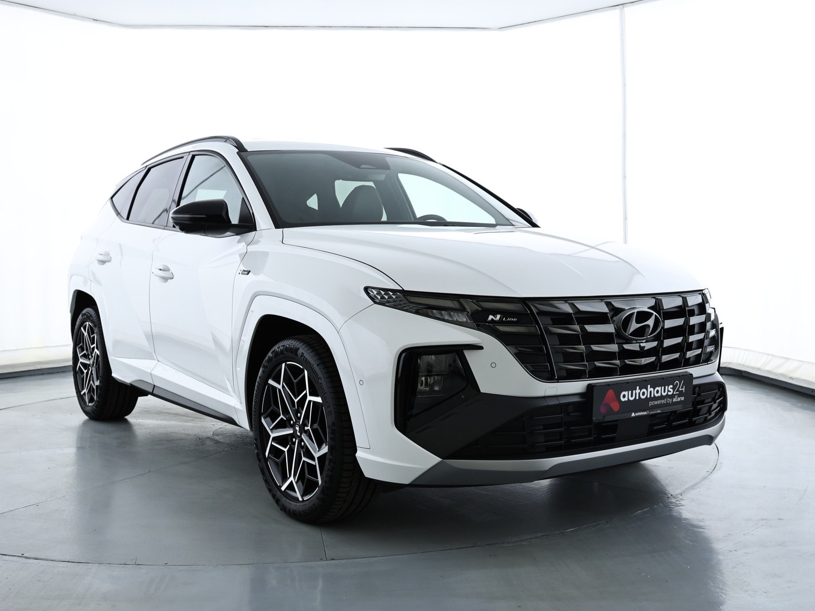 Hyundai Tucson SUV / Crossover / Geländewagen HYUNDAI Tucson 1.6 T-GDI 169kW Hybrid N Line Auto Sports Utility Vehicle #1