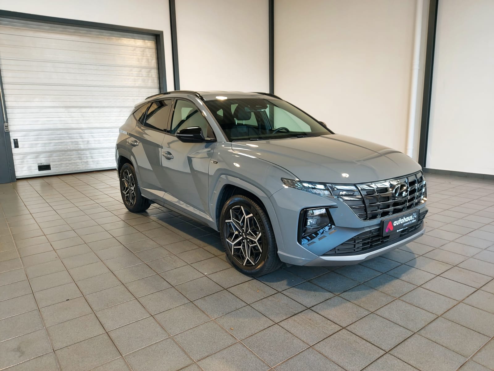 Hyundai Tucson SUV / Crossover / Geländewagen HYUNDAI Tucson 1.6 T-GDI 169kW Hybrid N Line Auto 4WD Sports Utility Vehicle #1