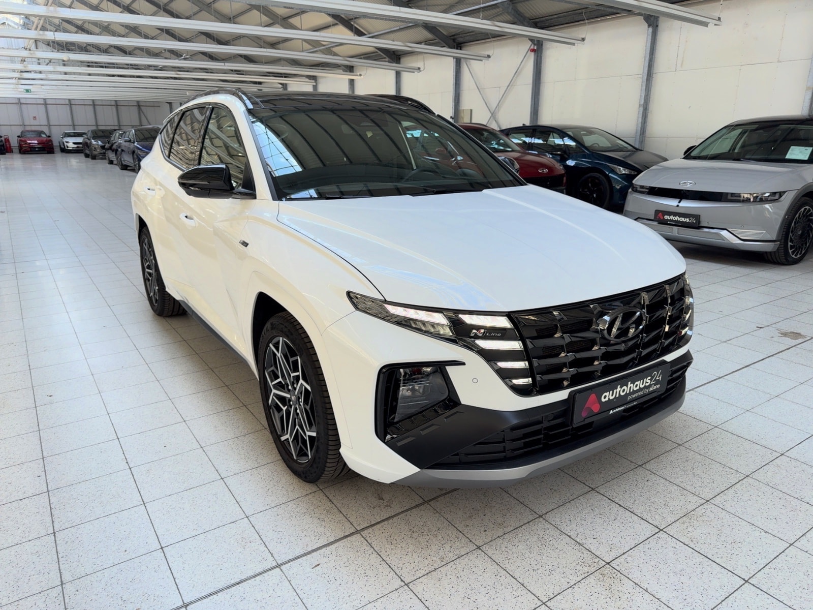 Hyundai Tucson SUV / Crossover / Geländewagen HYUNDAI Tucson 1.6 T-GDI 132kW 48V N Line DCT 4WD Sports Utility Vehicle #1