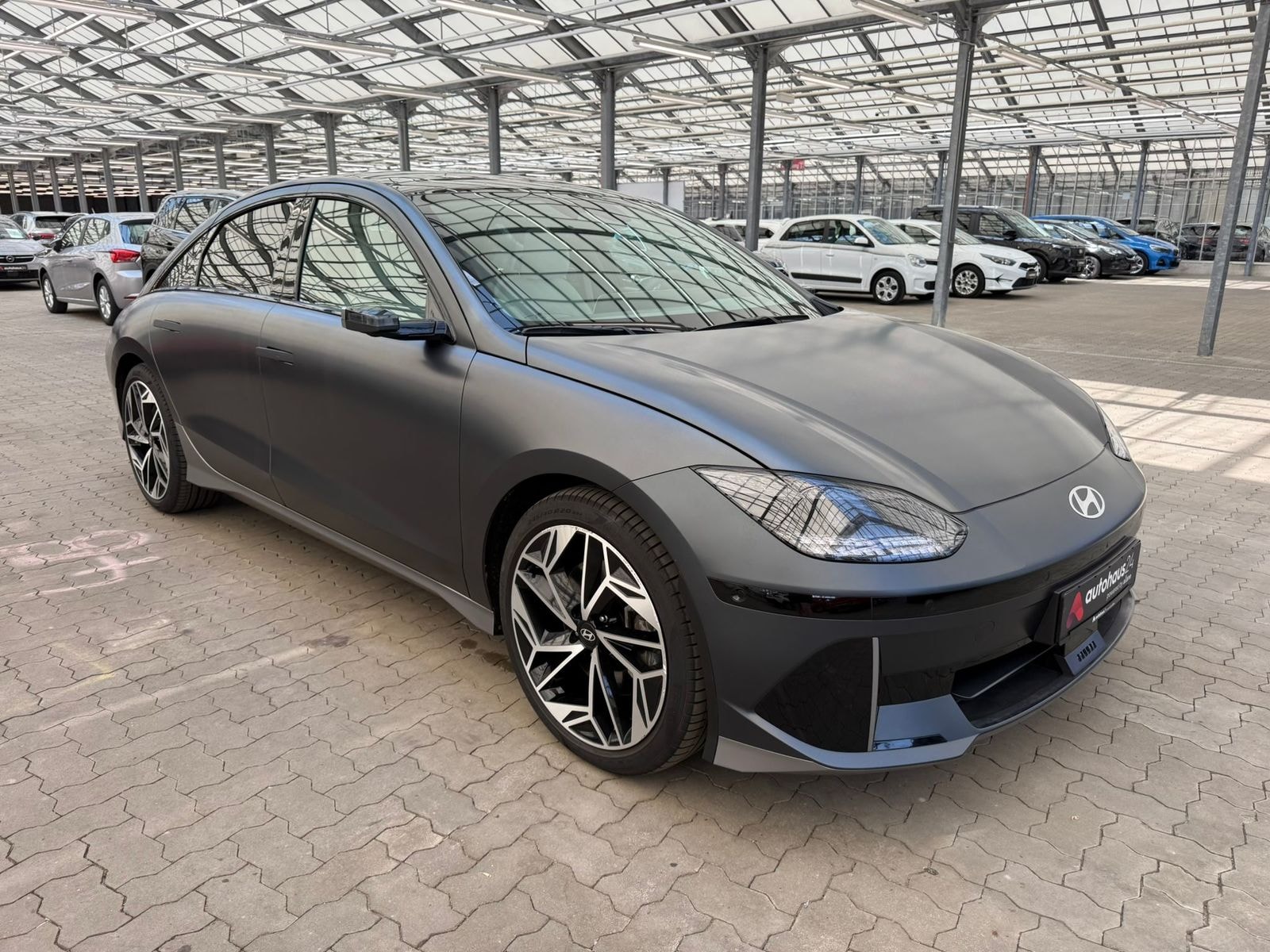 Hyundai IONIQ 6 Limousine HYUNDAI IONIQ 6 77,4kWh 168kW Dynamiq Limousine #1