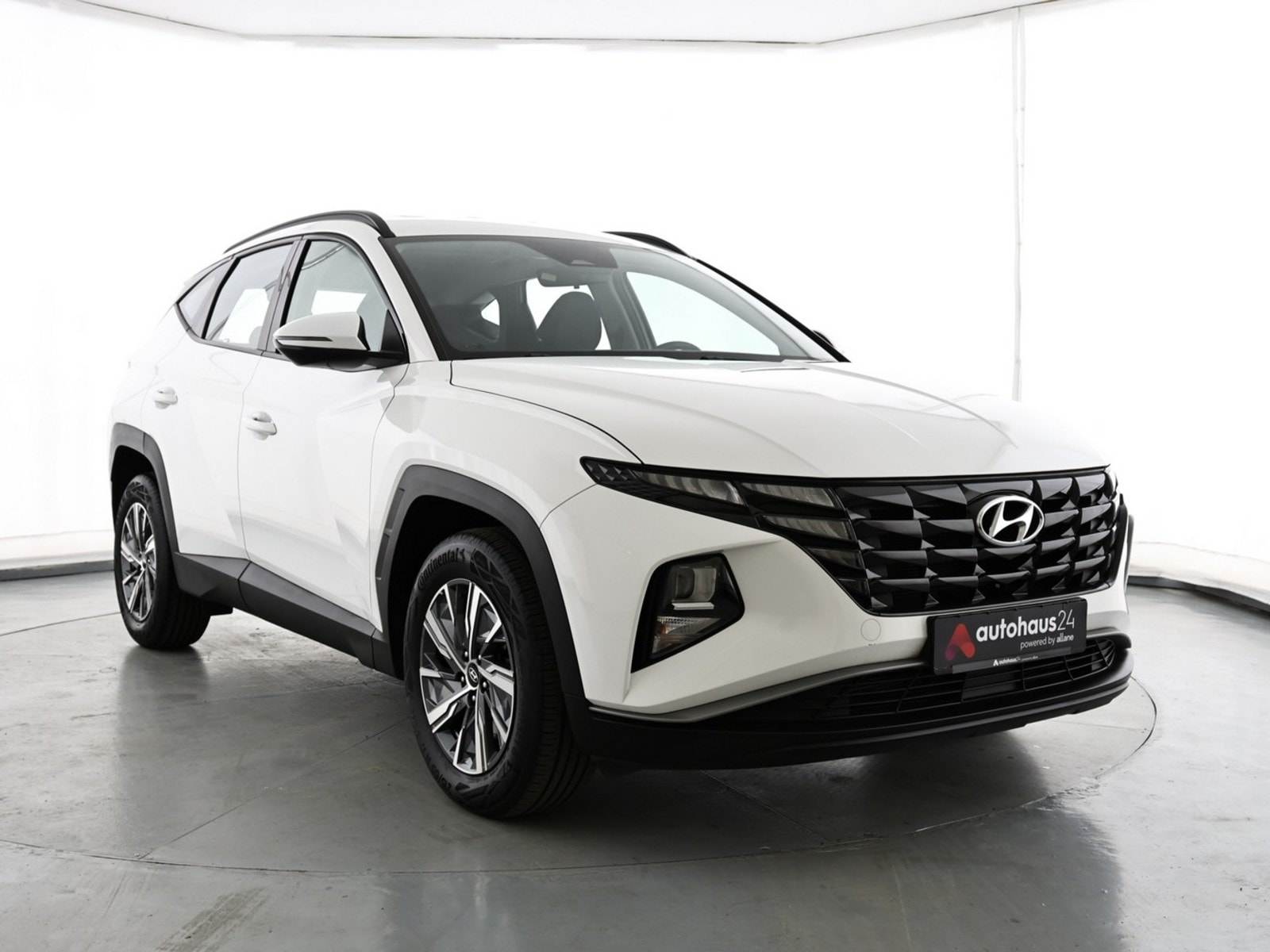 Hyundai Tucson SUV / Crossover / Geländewagen HYUNDAI Tucson 1.6 T-GDI Select Sports Utility Vehicle #1