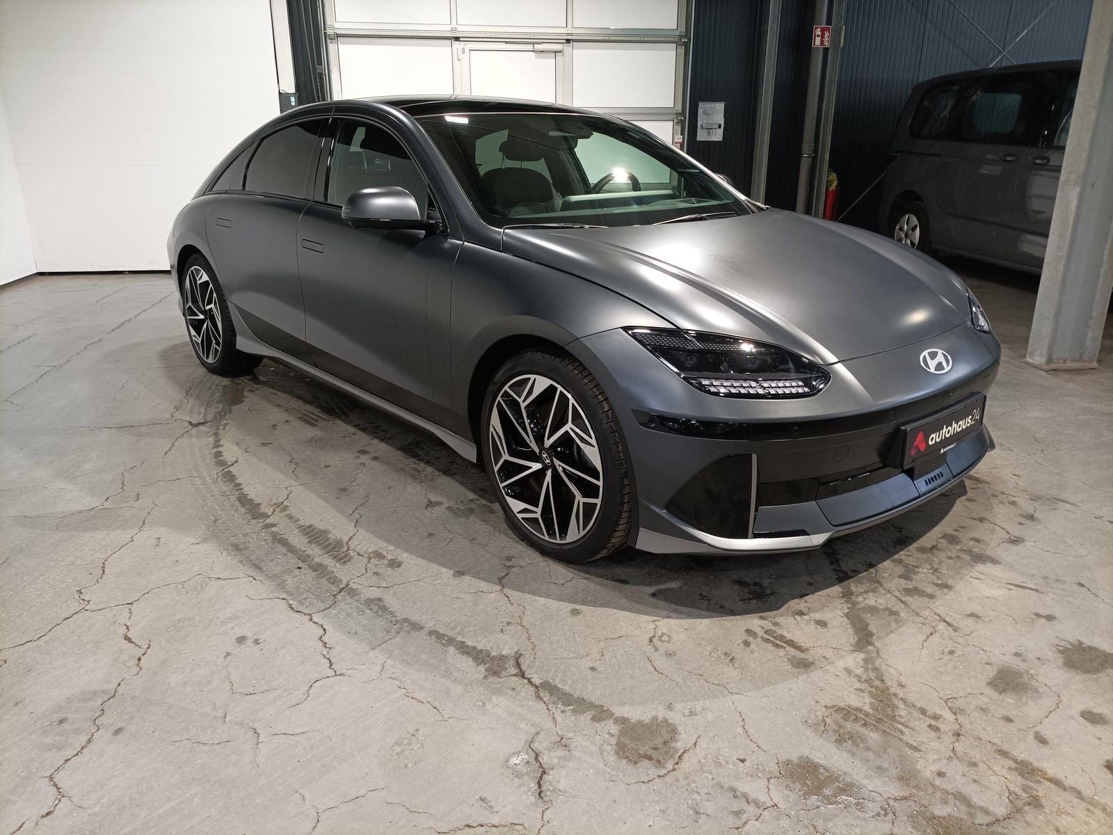 Hyundai IONIQ 6 Limousine HYUNDAI IONIQ 6 77,4kWh 168kW Dynamiq Limousine #1