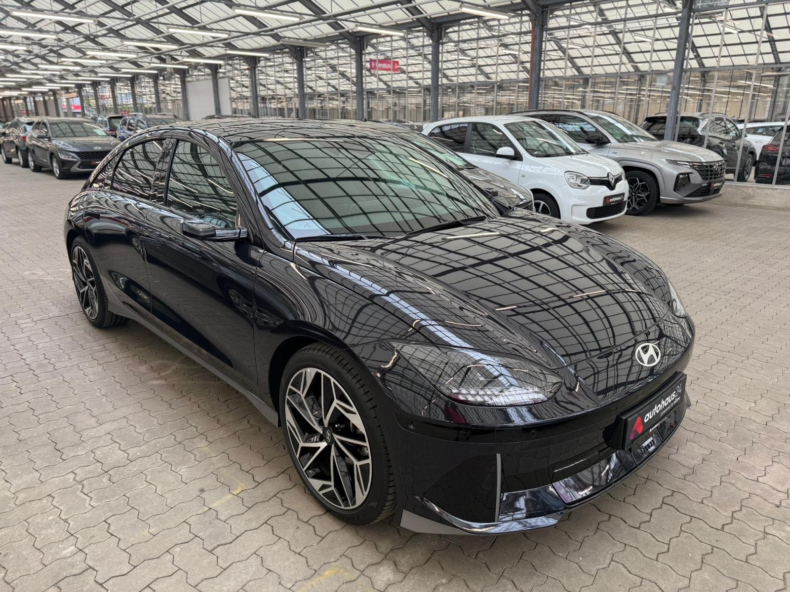 Hyundai IONIQ 6 Limousine HYUNDAI IONIQ 6 77,4kWh 168kW Dynamiq Limousine #1