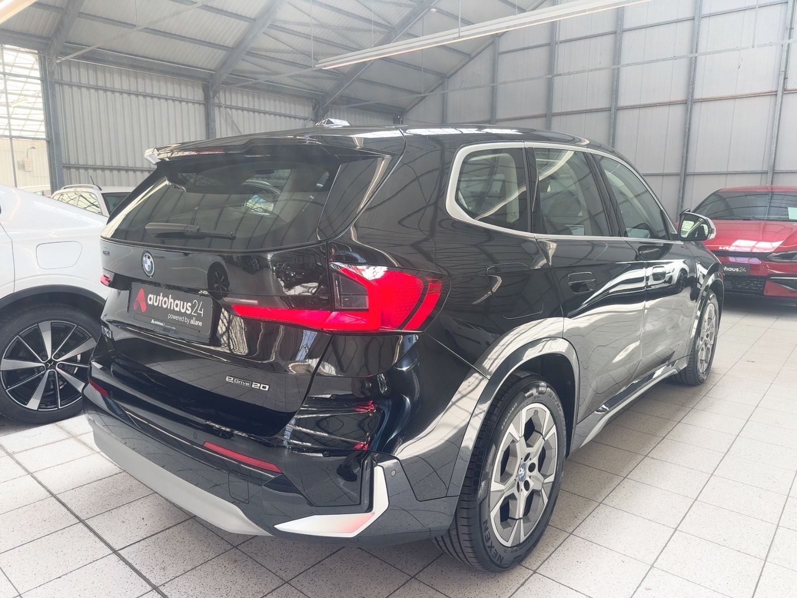 BMW iX1 SUV iX1 eDrive20 #5