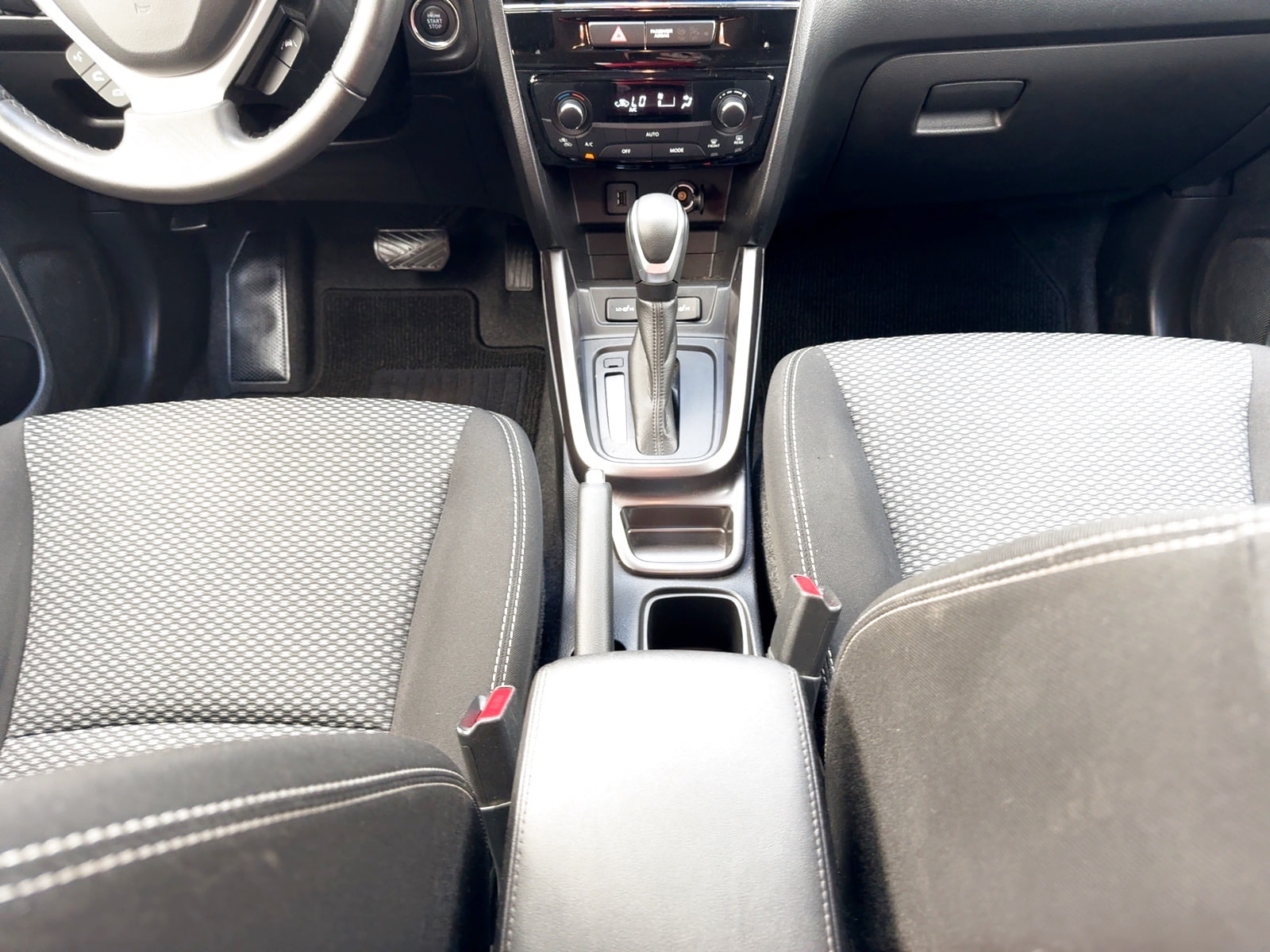 Suzuki Vitara SUV Vitara 1.5 Comfort #14