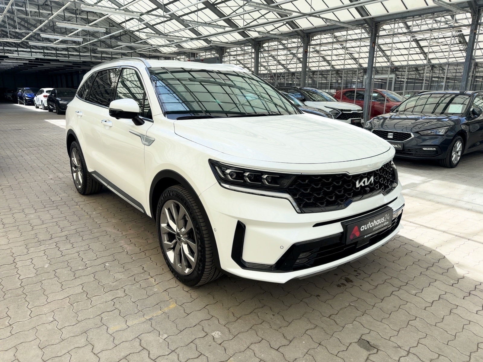 Kia Sorento SUV / Crossover / Geländewagen KIA Sorento 2.2 CRDi AWD Platinum DCT8 Sports Utility Vehicle #1