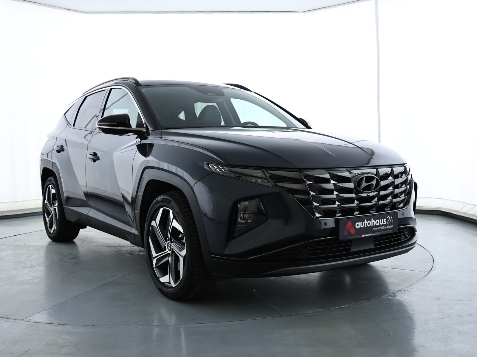 Hyundai Tucson SUV / Crossover / Geländewagen HYUNDAI Tucson 1.6 T-GDI Plug-in Hybrid 4WD Auto Sports Utility Vehicle #1