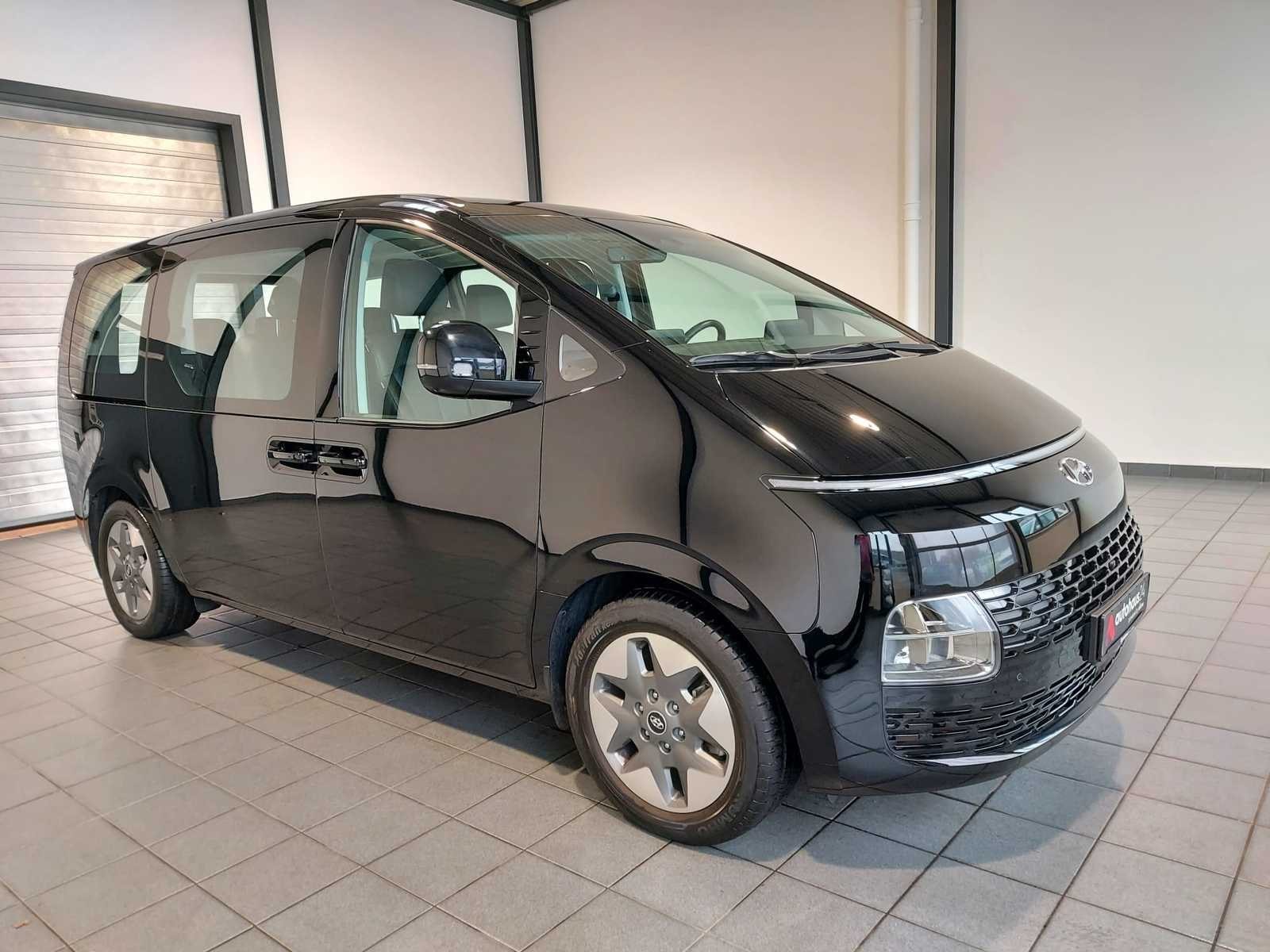 Hyundai Staria Sonstige HYUNDAI Staria 2.2 CRDi Trend 9-Sitzer Automatik 2WD Van #1