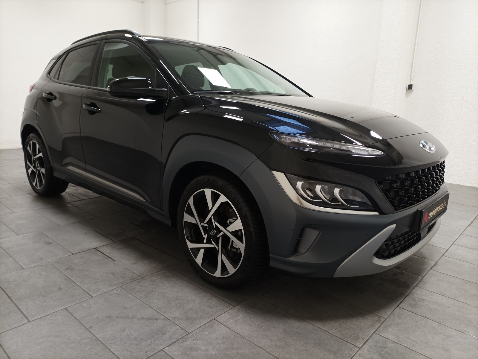 Hyundai Kona SUV / Crossover / Geländewagen HYUNDAI Kona 1.6 T-GDI Prime DCT Sports Utility Vehicle #1