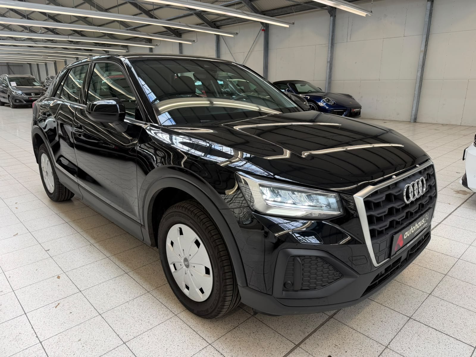 Audi Q2 SUV / Crossover / Geländewagen AUDI Q2 30 TFSI Sports Utility Vehicle #1