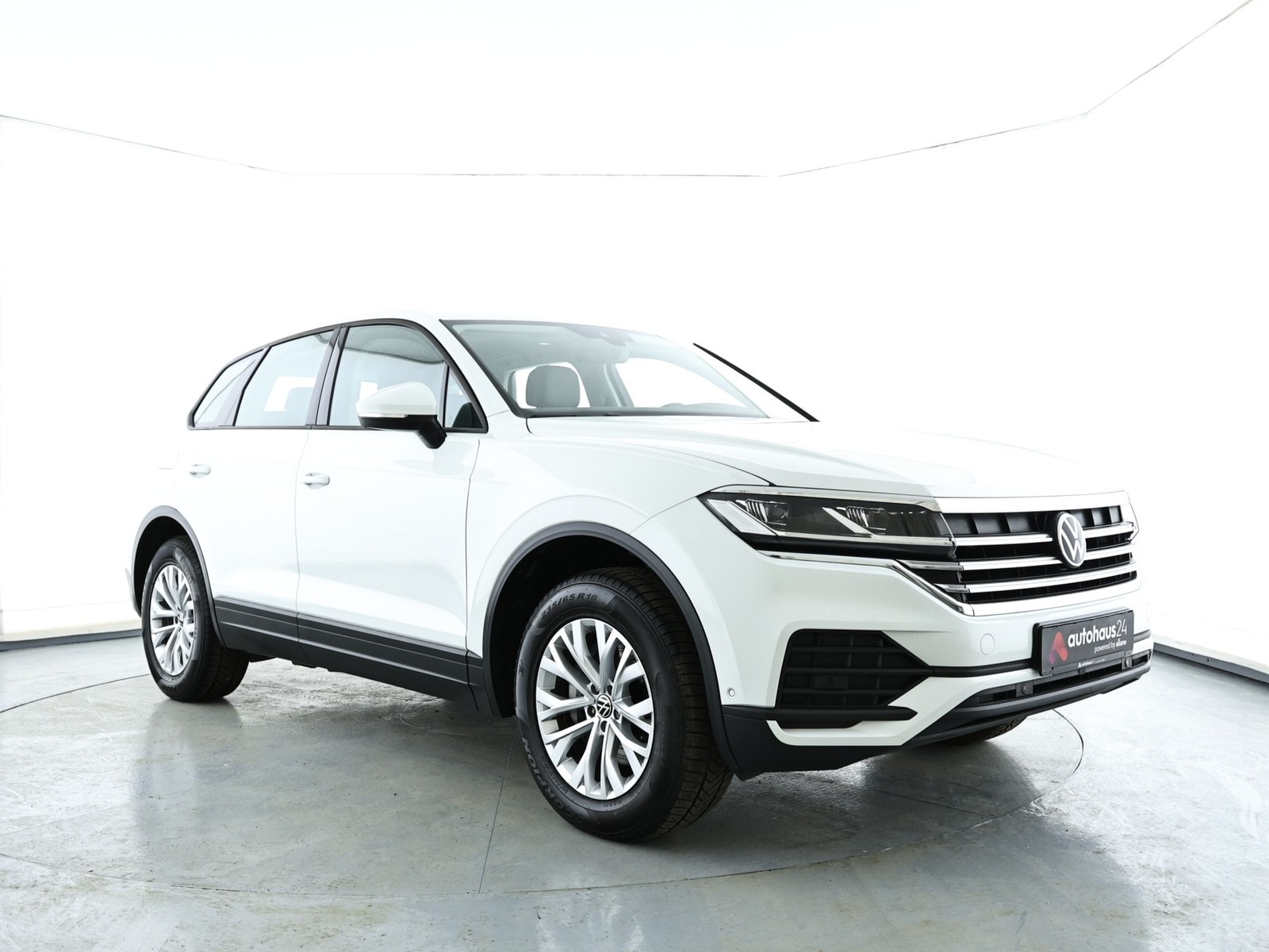 Volkswagen Touareg SUV / Crossover / Geländewagen VOLKSWAGEN Touareg 3.0 V6 TDI 170kW 4MOTION Tiptronic Sports Utility Vehicle #1