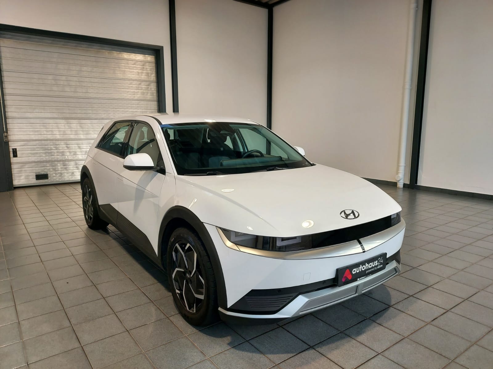 Hyundai IONIQ 5 Limousine HYUNDAI IONIQ 5 77,4 kWh Heckantrieb Sports Utility Vehicle #1