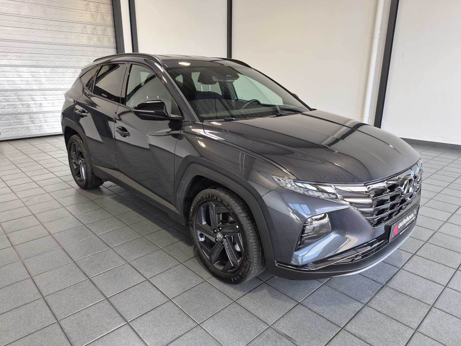 Hyundai Tucson SUV / Crossover / Geländewagen HYUNDAI Tucson 1.6 T-GDI Advantage Sports Utility Vehicle #1