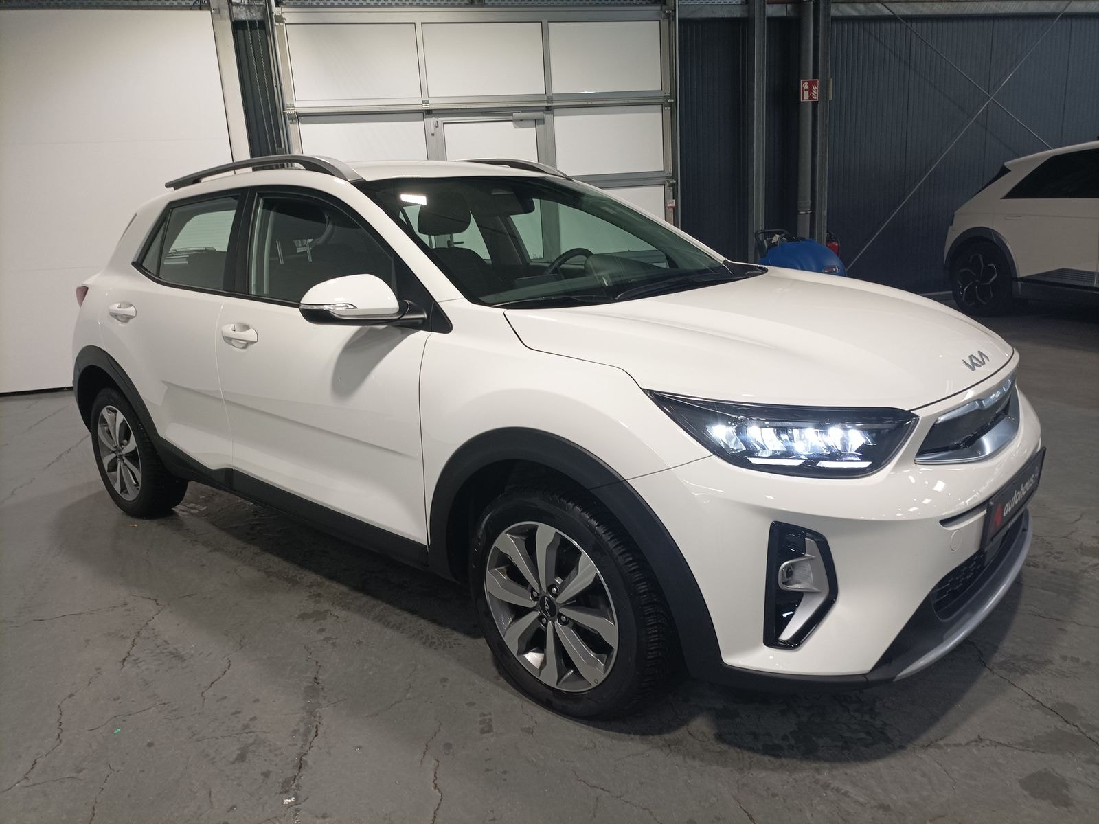 Kia Stonic SUV / Crossover / Geländewagen KIA Stonic 1.0 T-GDI 100 Vision Sports Utility Vehicle #1