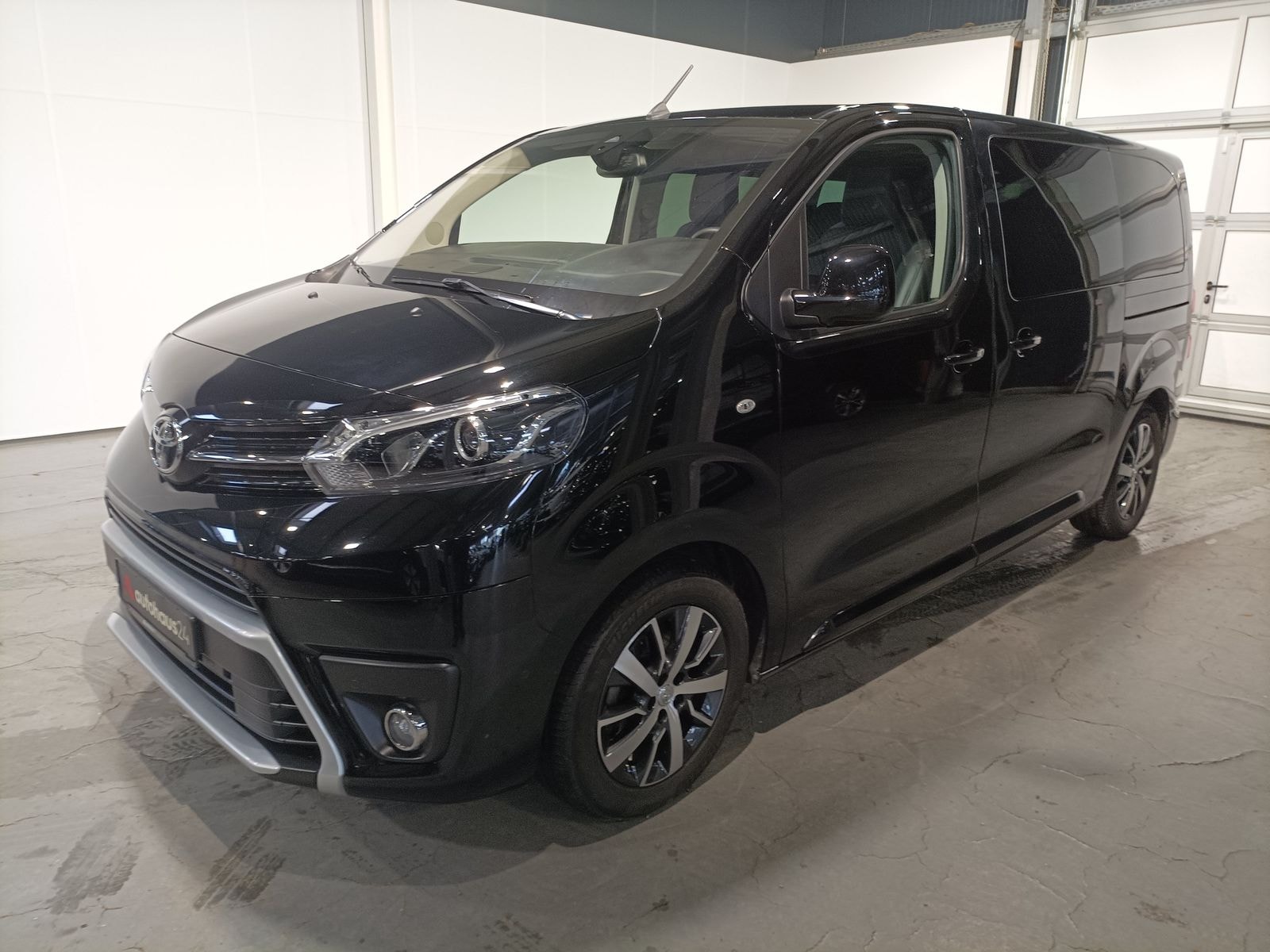 Toyota Proace Van Proace Verso 2.0 D-4D L1 Executive #3