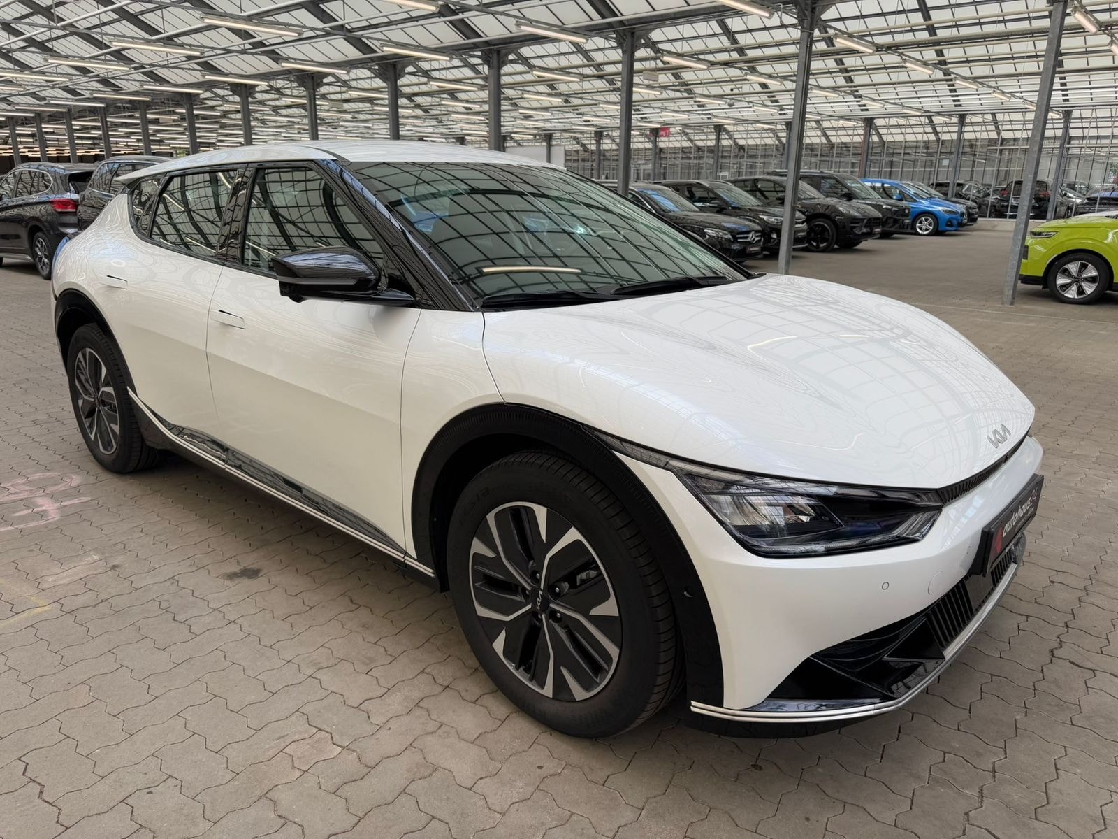 Kia EV6 Limousine KIA EV6 77,4 kWh 168 kW Heckantrieb Sports Utility Vehicle #1