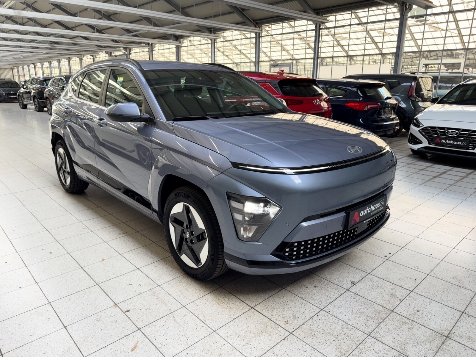 Hyundai Kona SUV / Crossover / Geländewagen HYUNDAI Kona ELEKTRO 115kW Advantage Sports Utility Vehicle #1