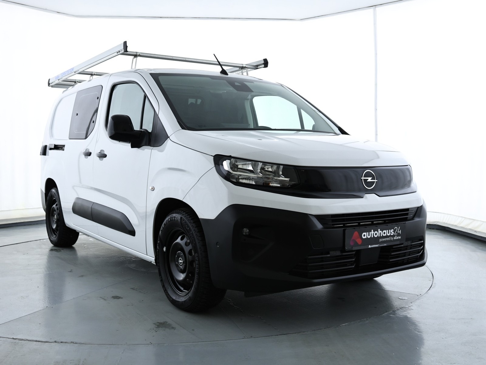Opel Combo Transporter OPEL Combo-e Cargo 100kW 50-kWh Batterie Cargo XL Kasten-Lieferwagen #1